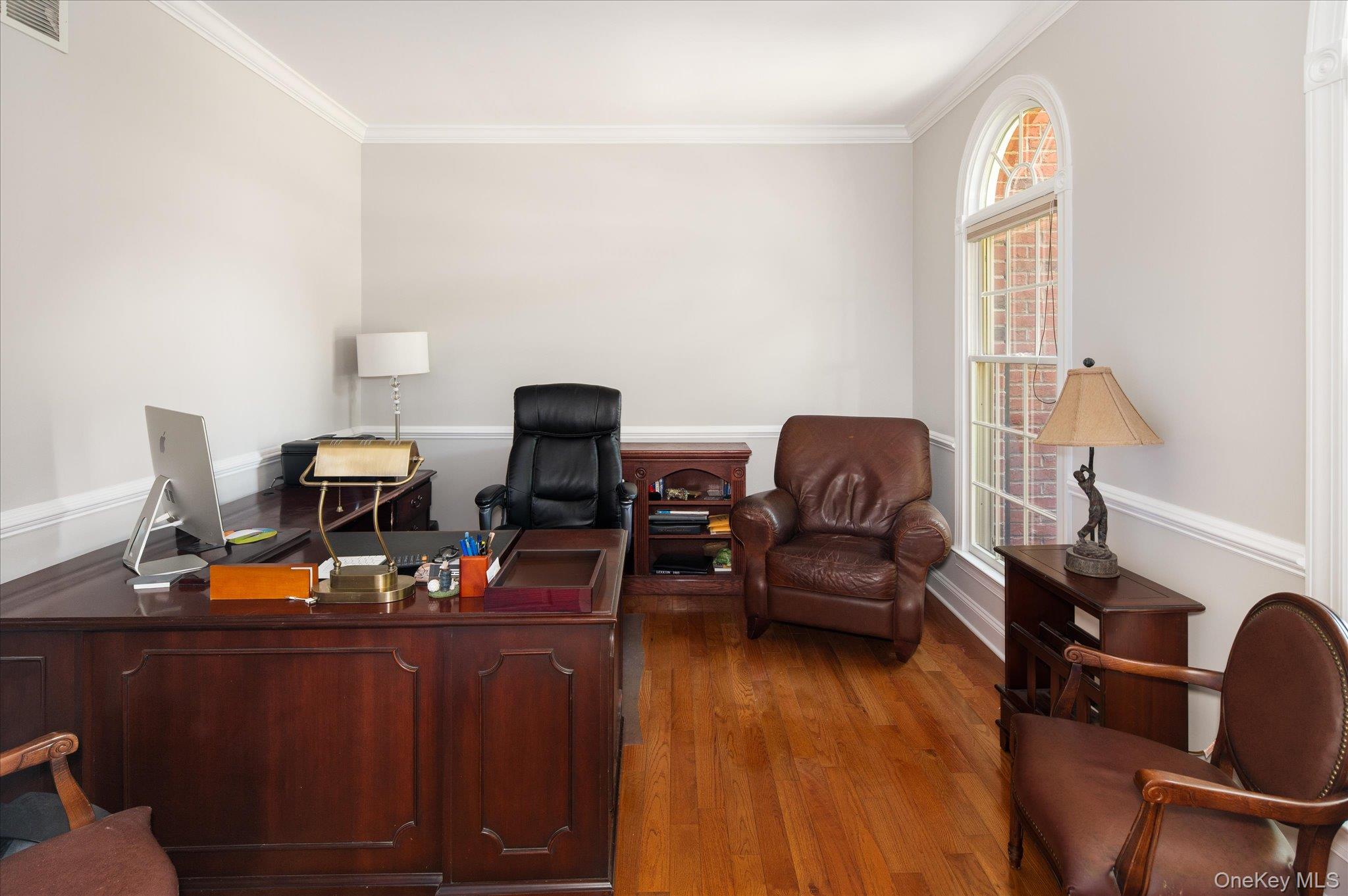 6 Theal Court