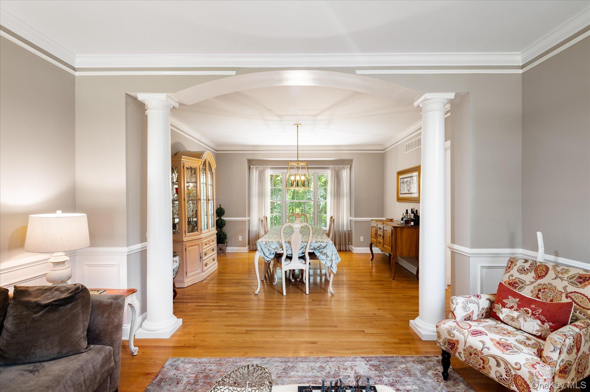 6 Theal Court