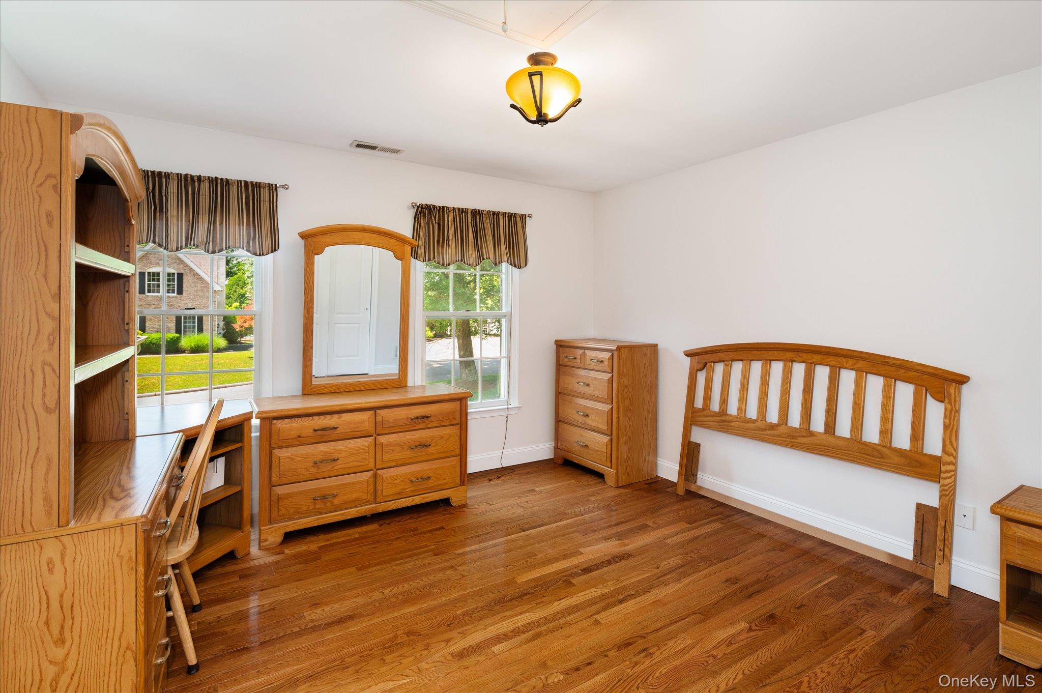 6 Theal Court