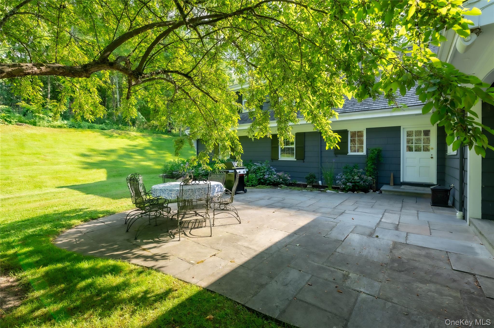 52 Lake Road