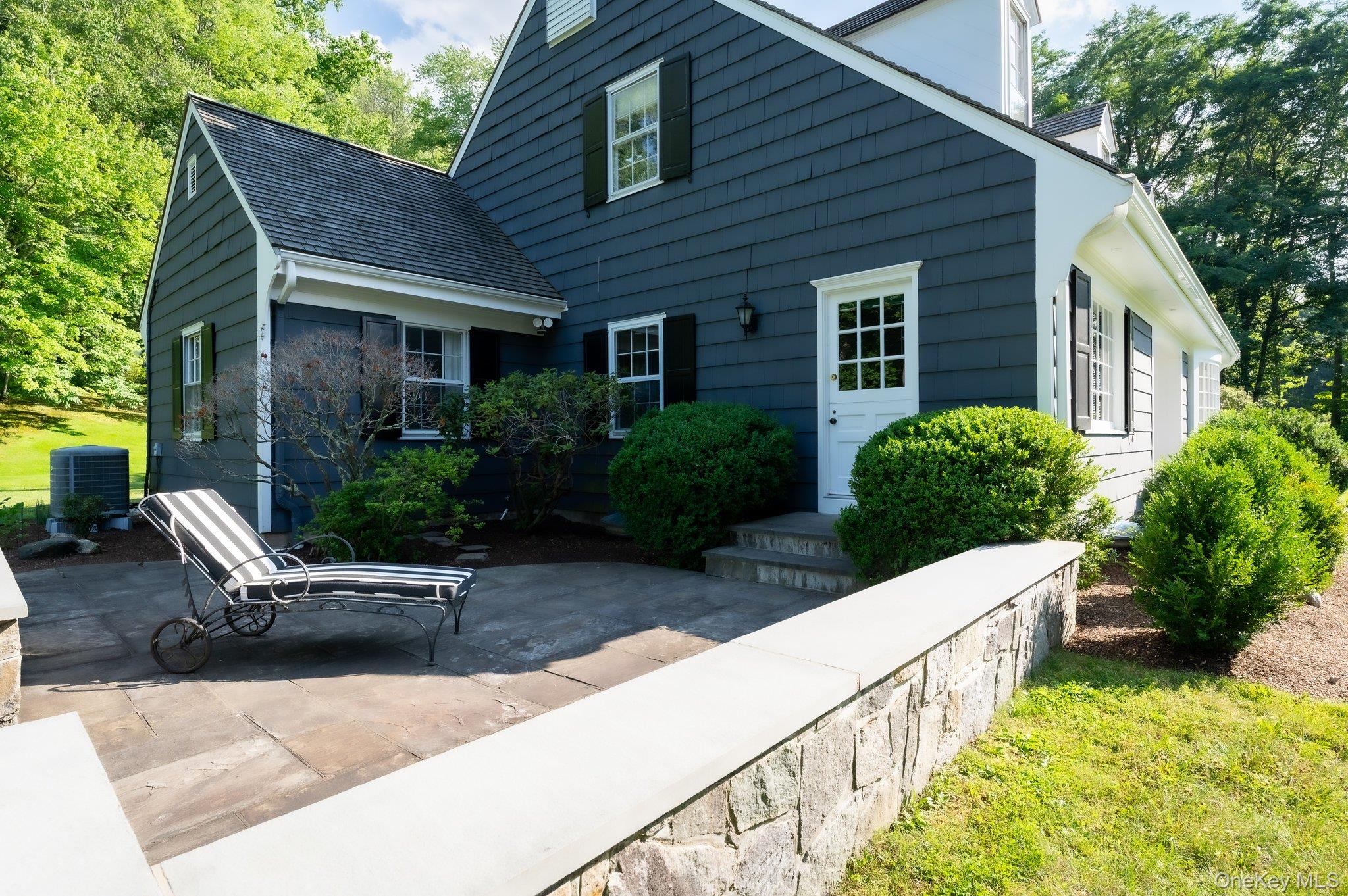 52 Lake Road