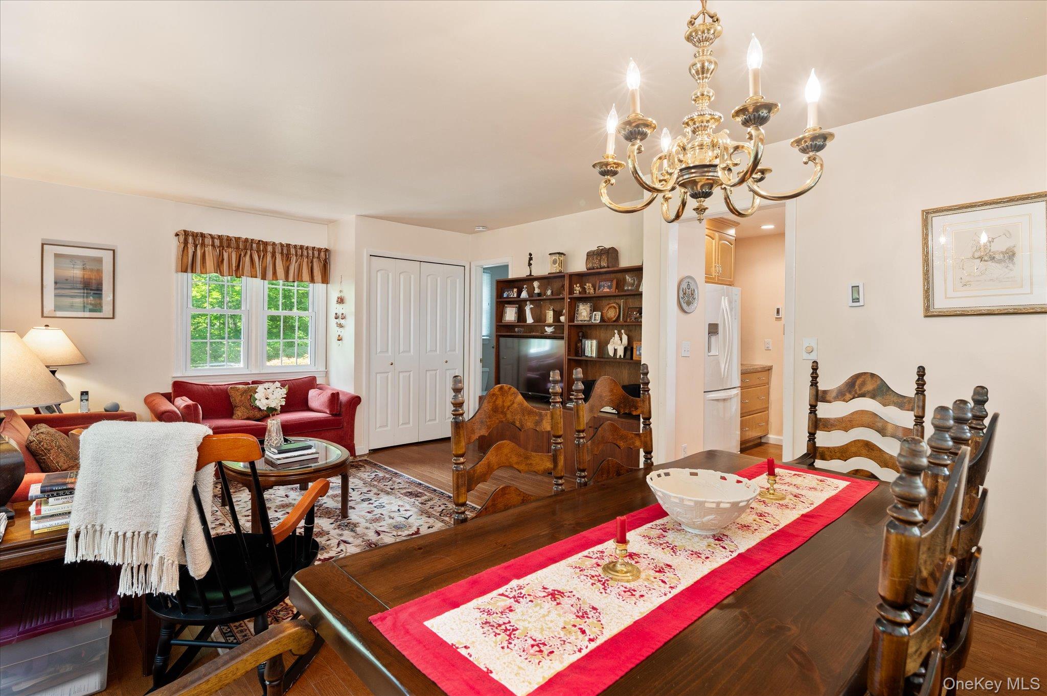 12 Lakeview Drive