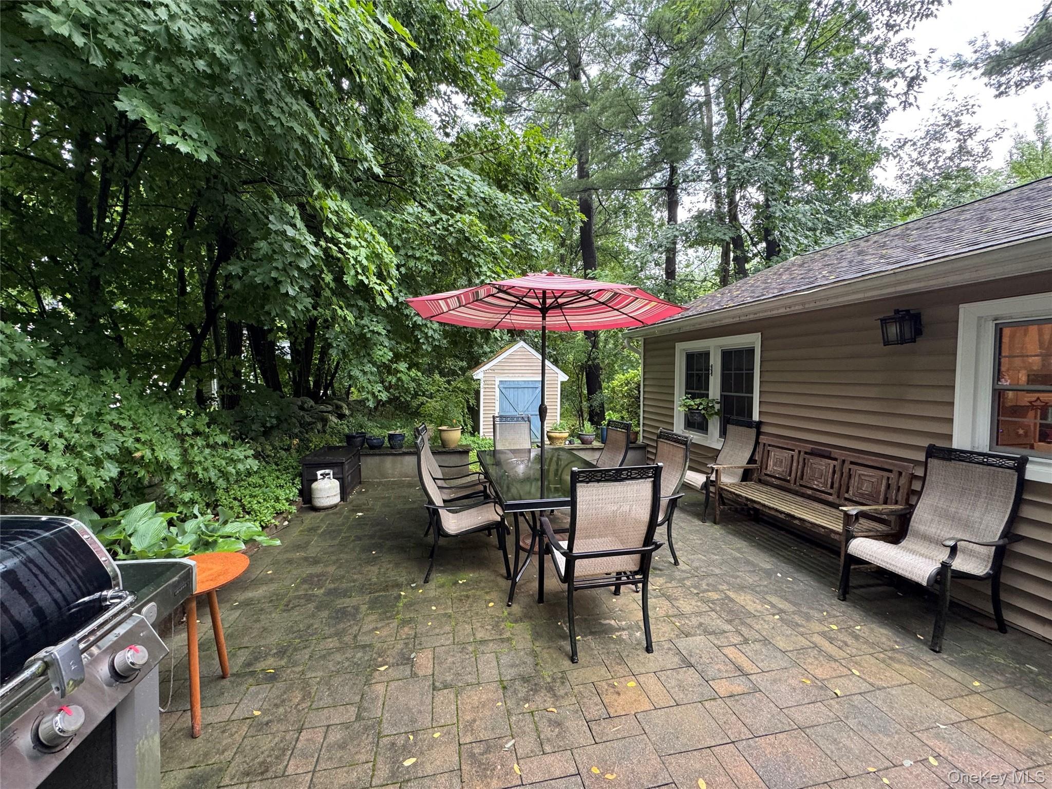 12 Lakeview Drive