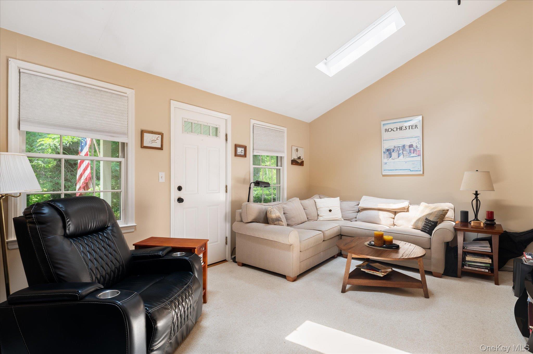 12 Lakeview Drive