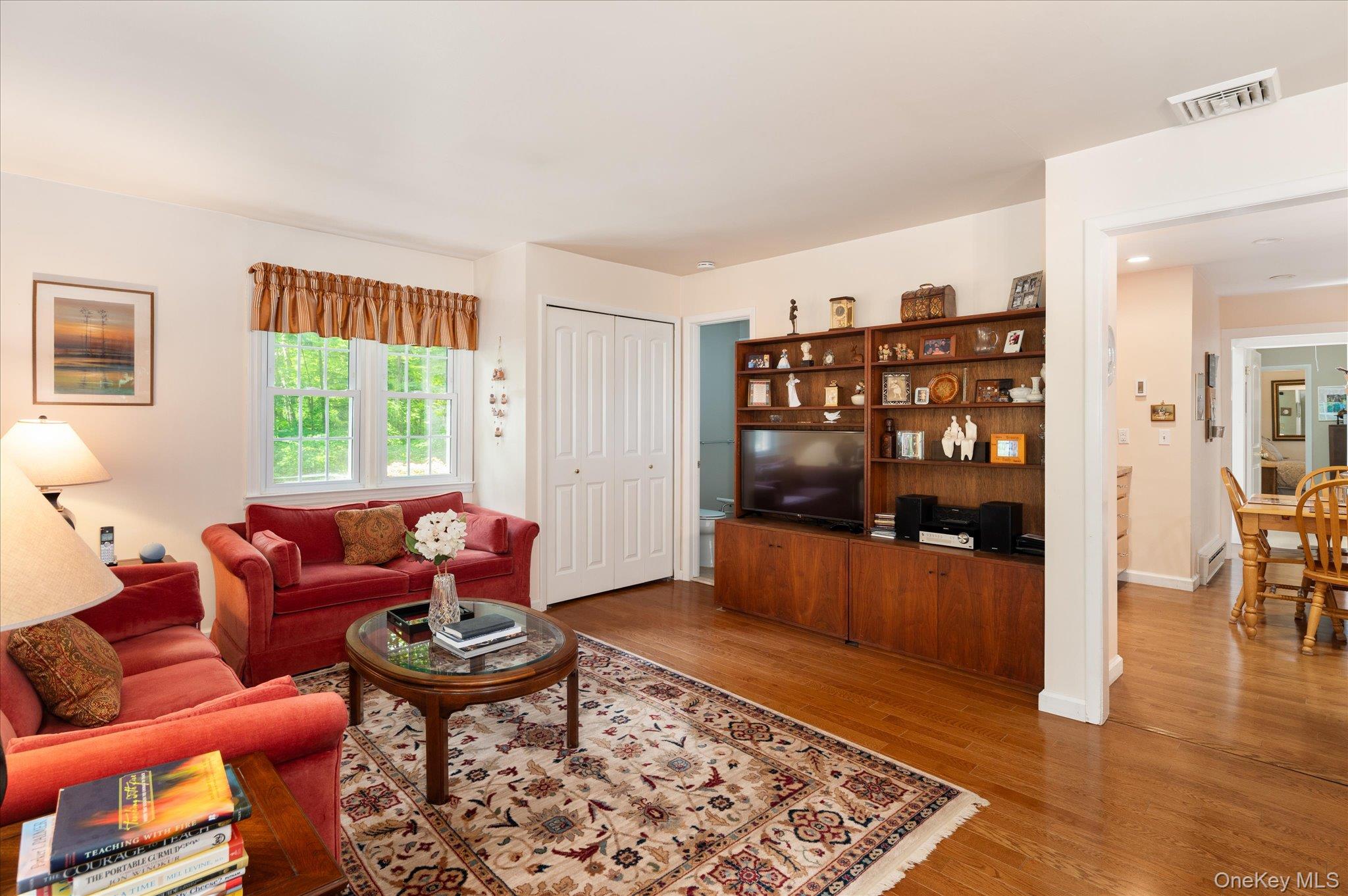 12 Lakeview Drive