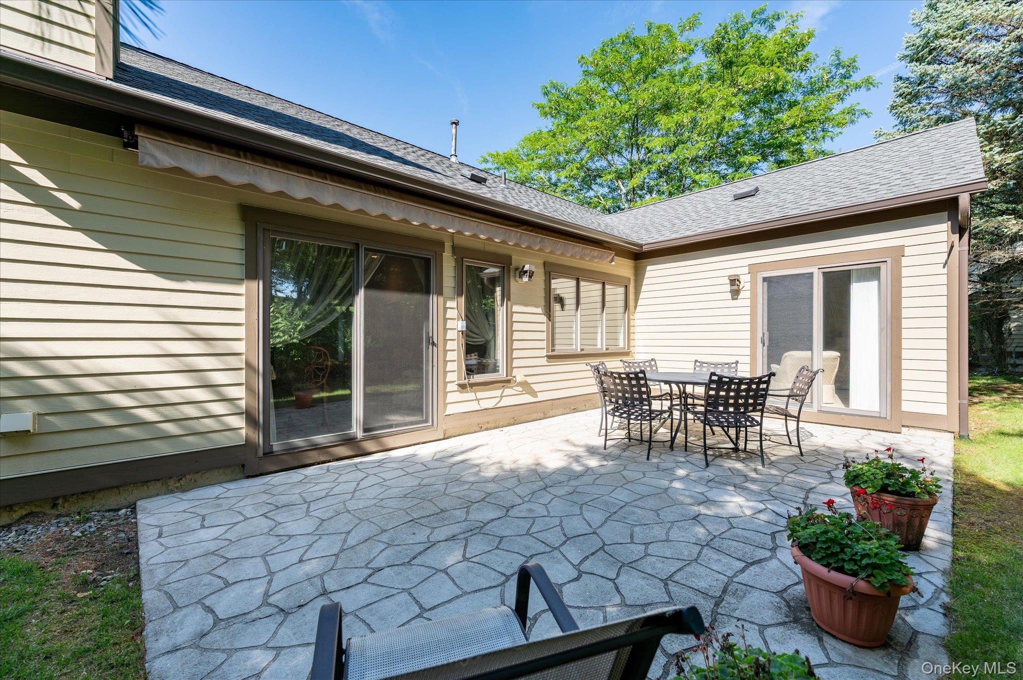 813 Heritage Hills