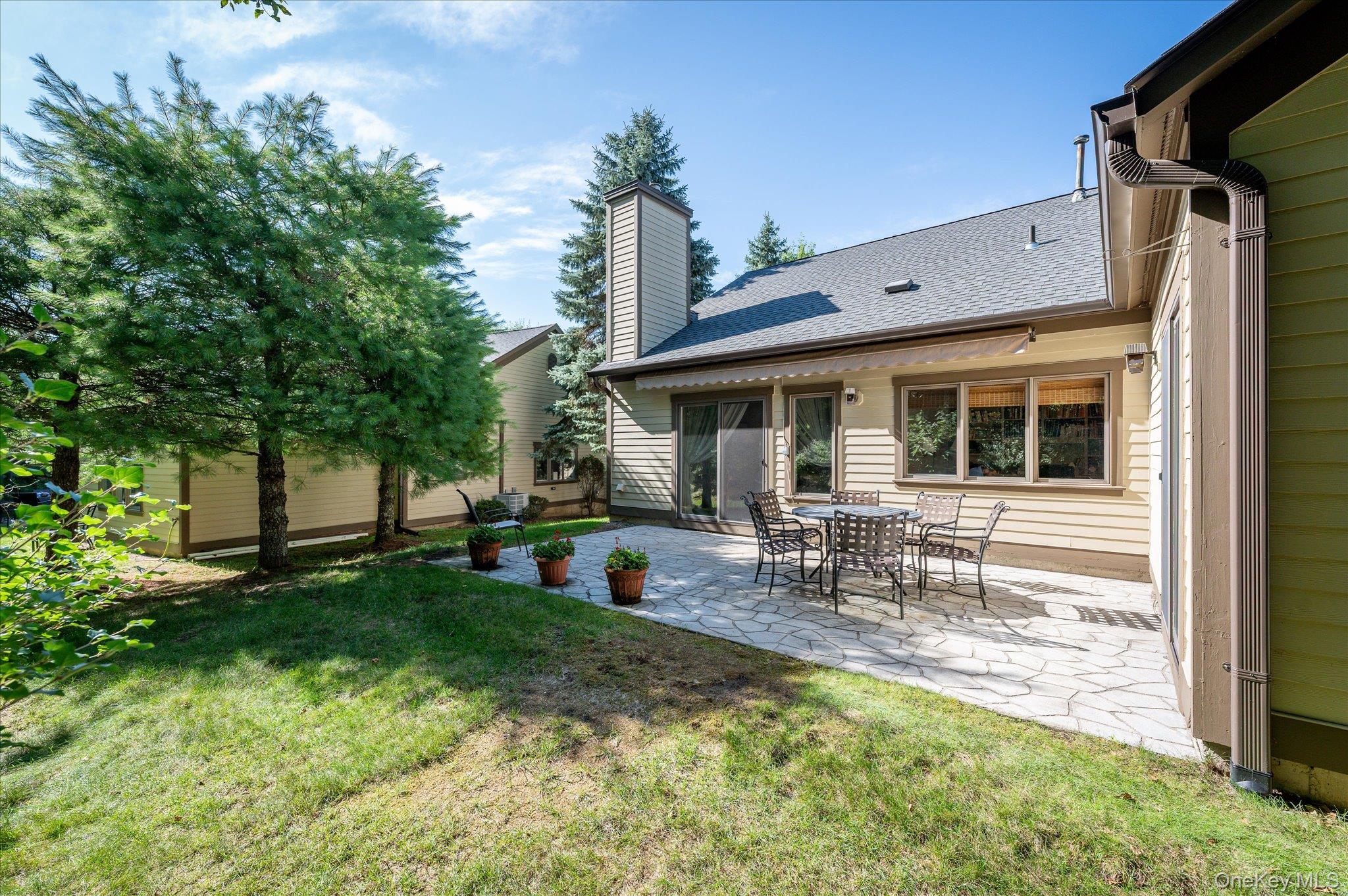813 Heritage Hills