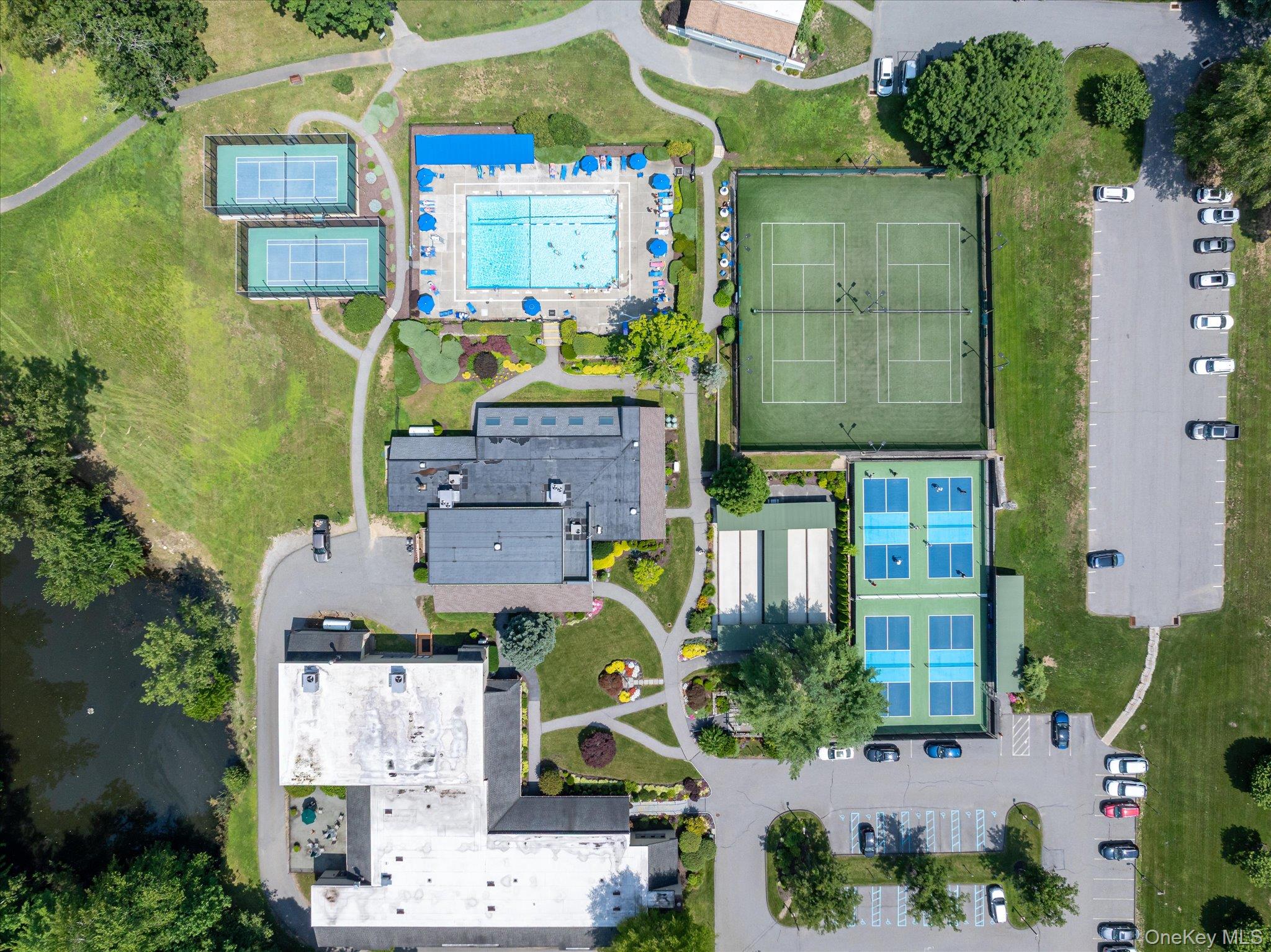 332 Heritage Hills Unit: B
