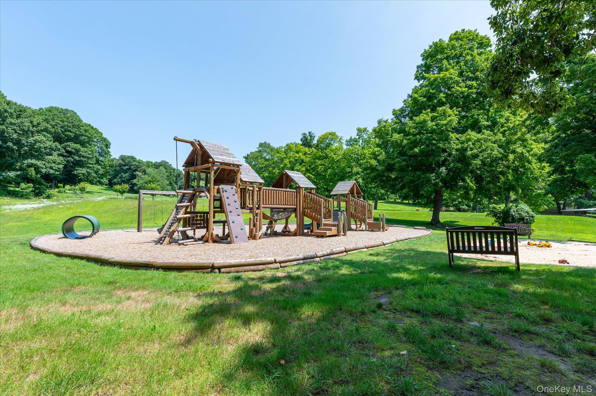 332 Heritage Hills Unit: B
