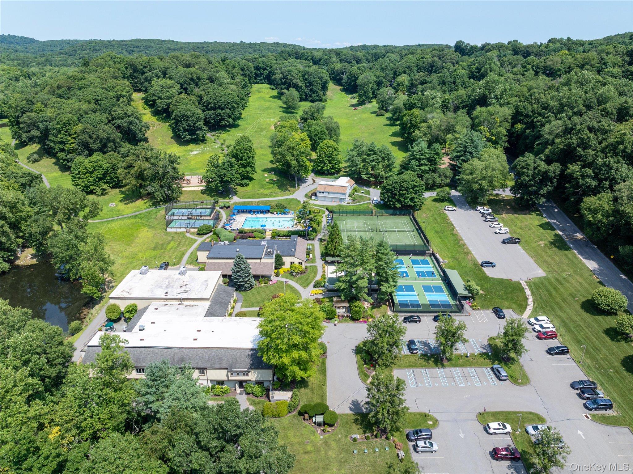 332 Heritage Hills Unit: B