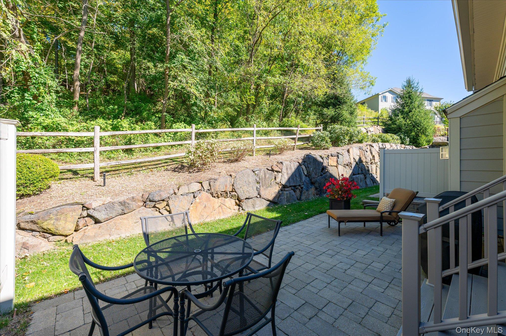 13 Bernheimer Lane