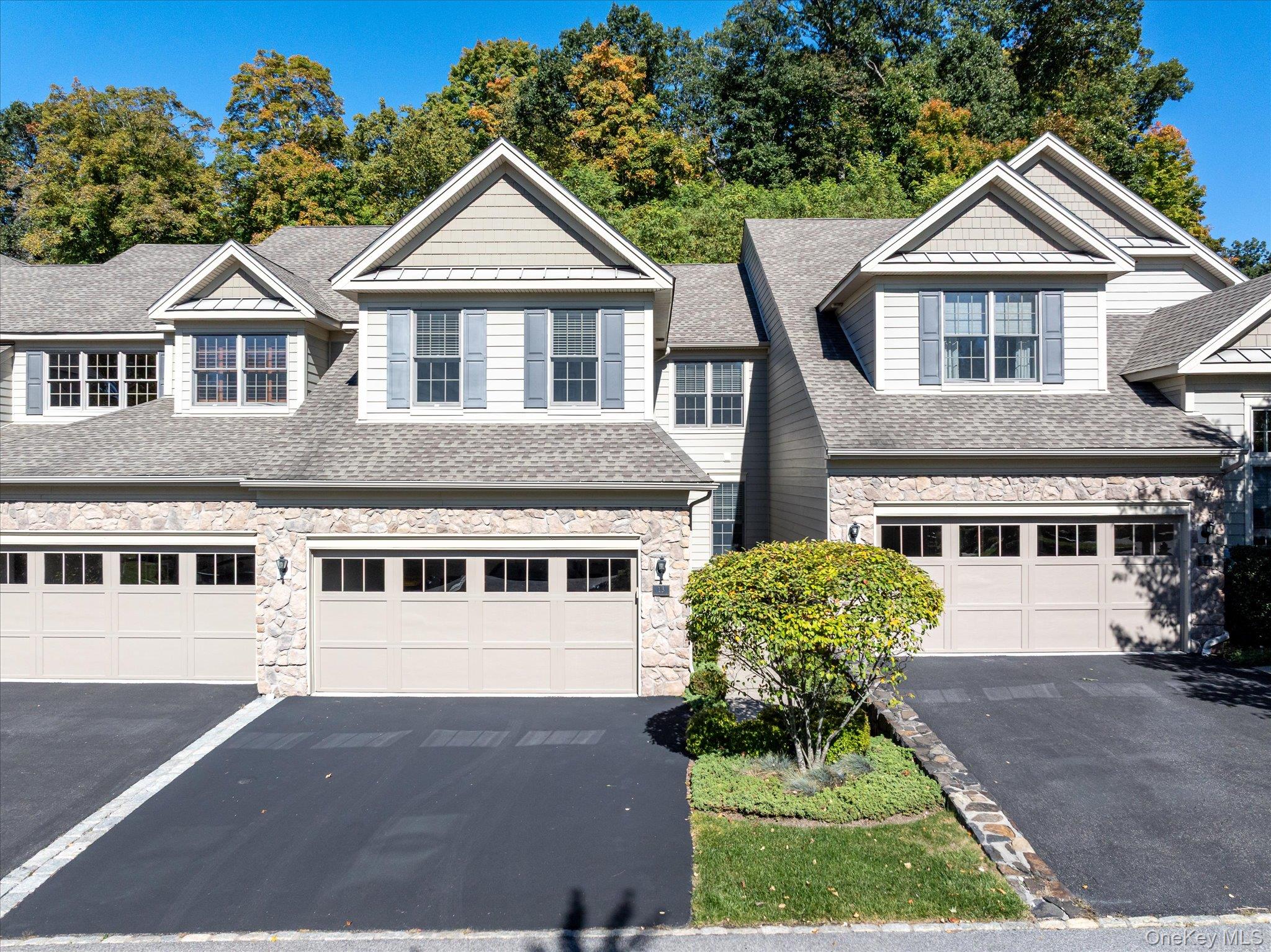 13 Bernheimer Lane
