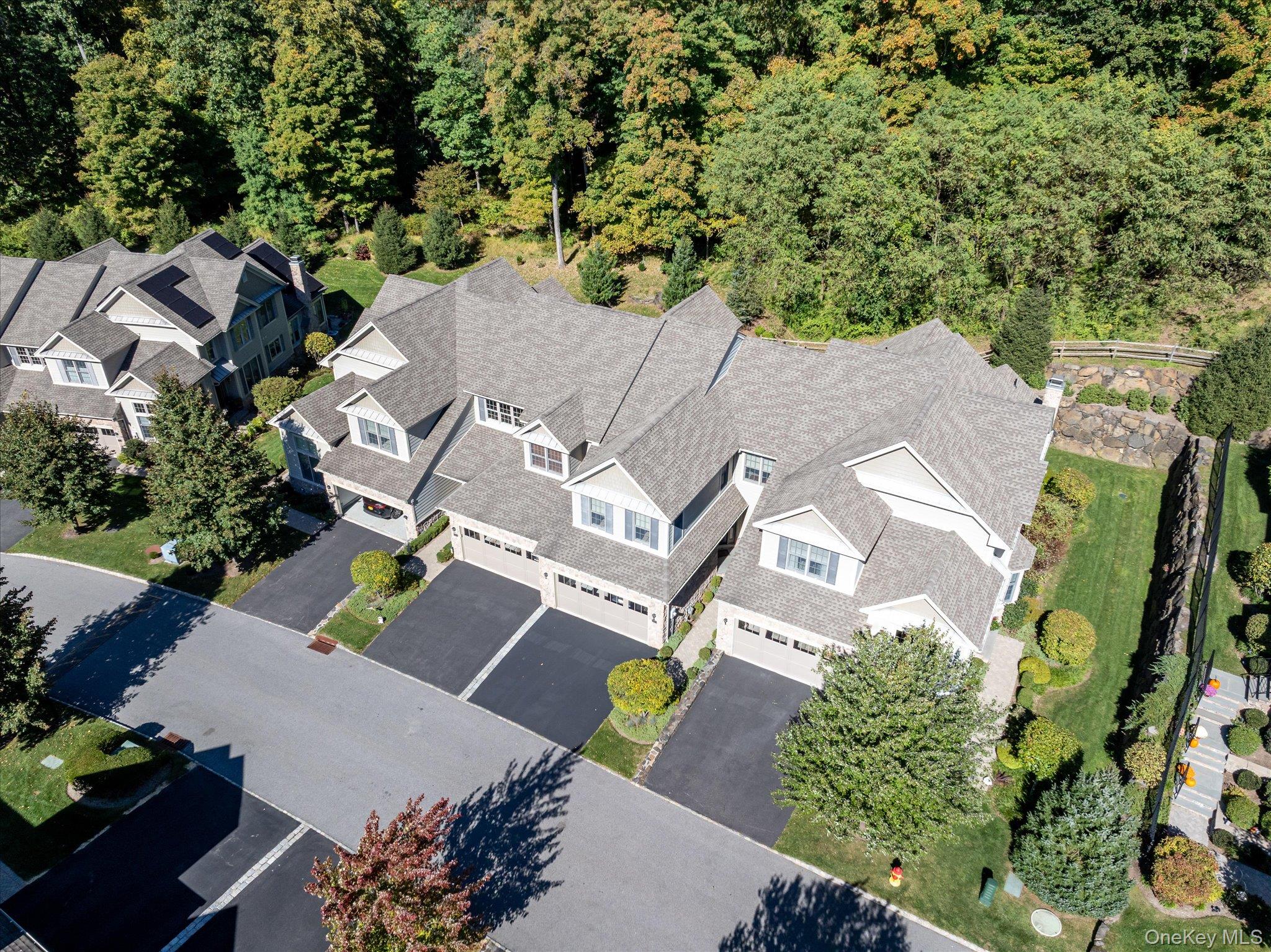 13 Bernheimer Lane