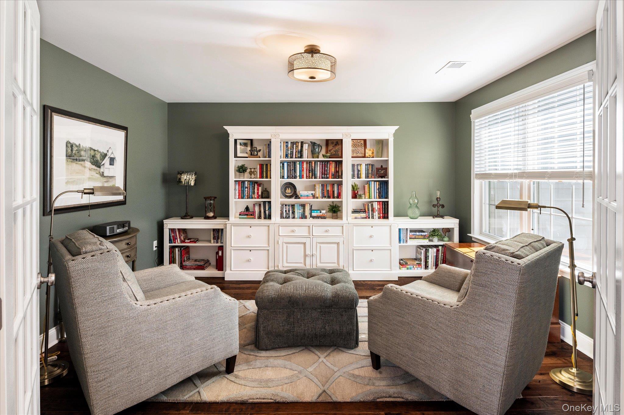 13 Bernheimer Lane