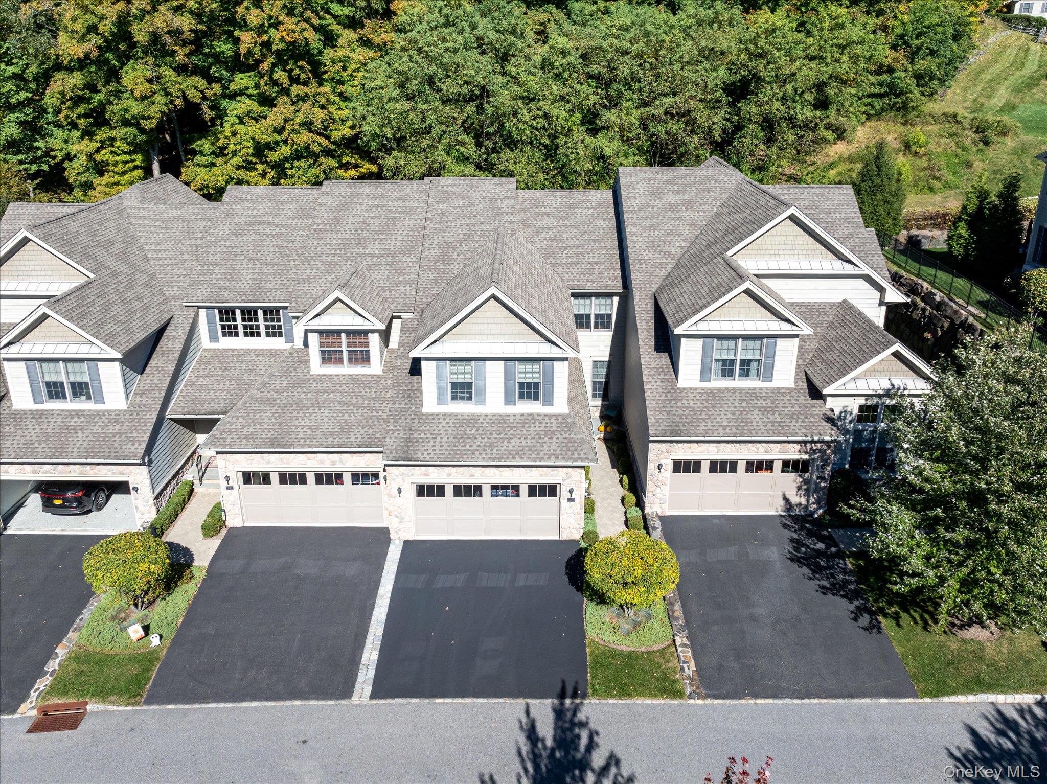 13 Bernheimer Lane