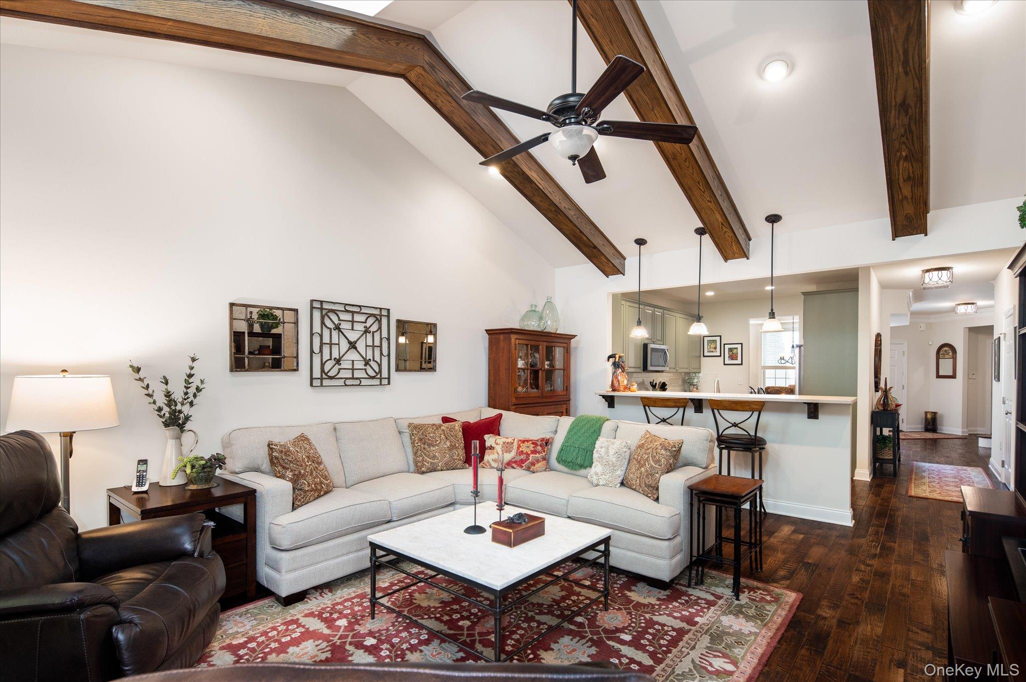13 Bernheimer Lane
