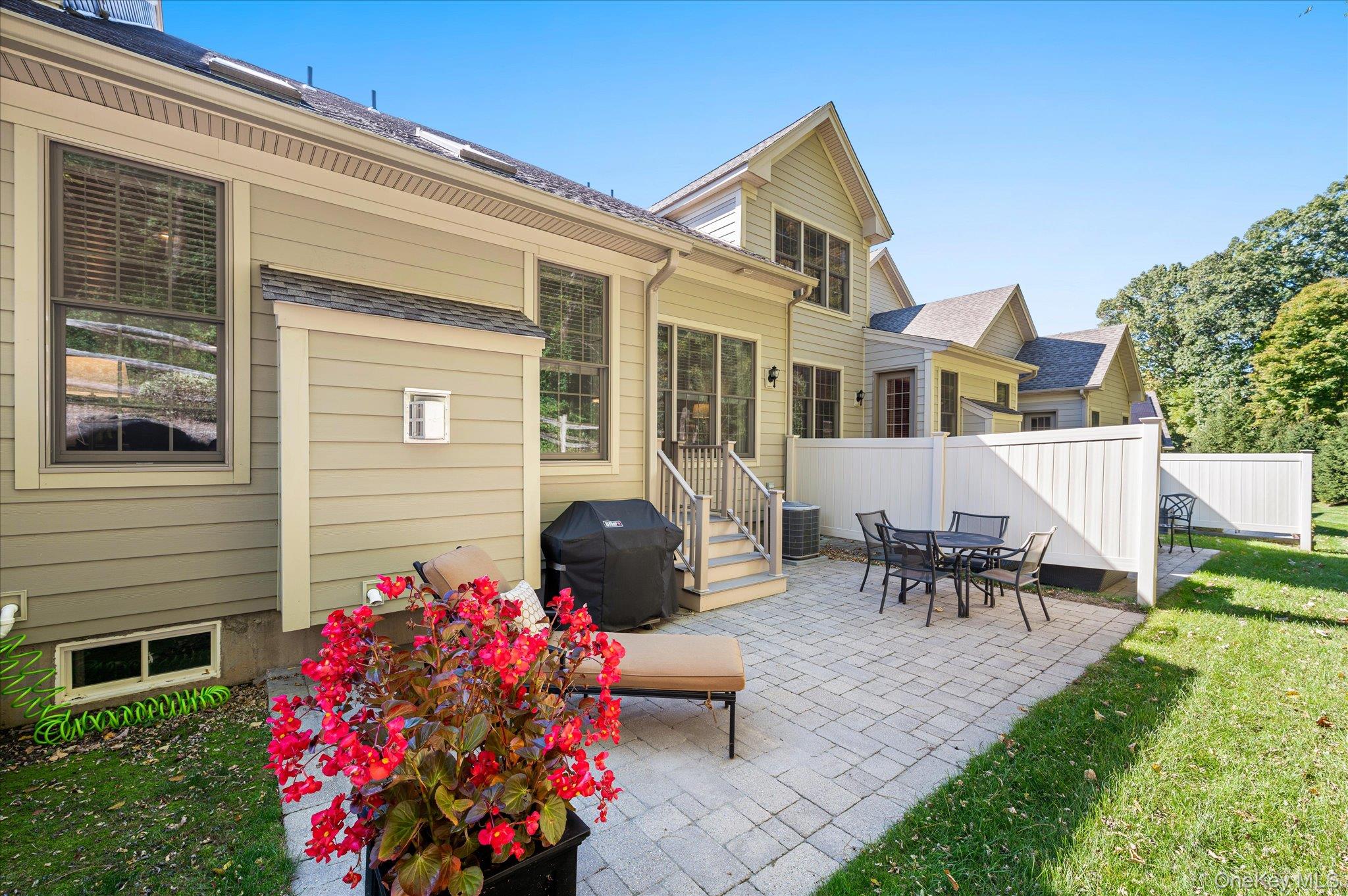 13 Bernheimer Lane