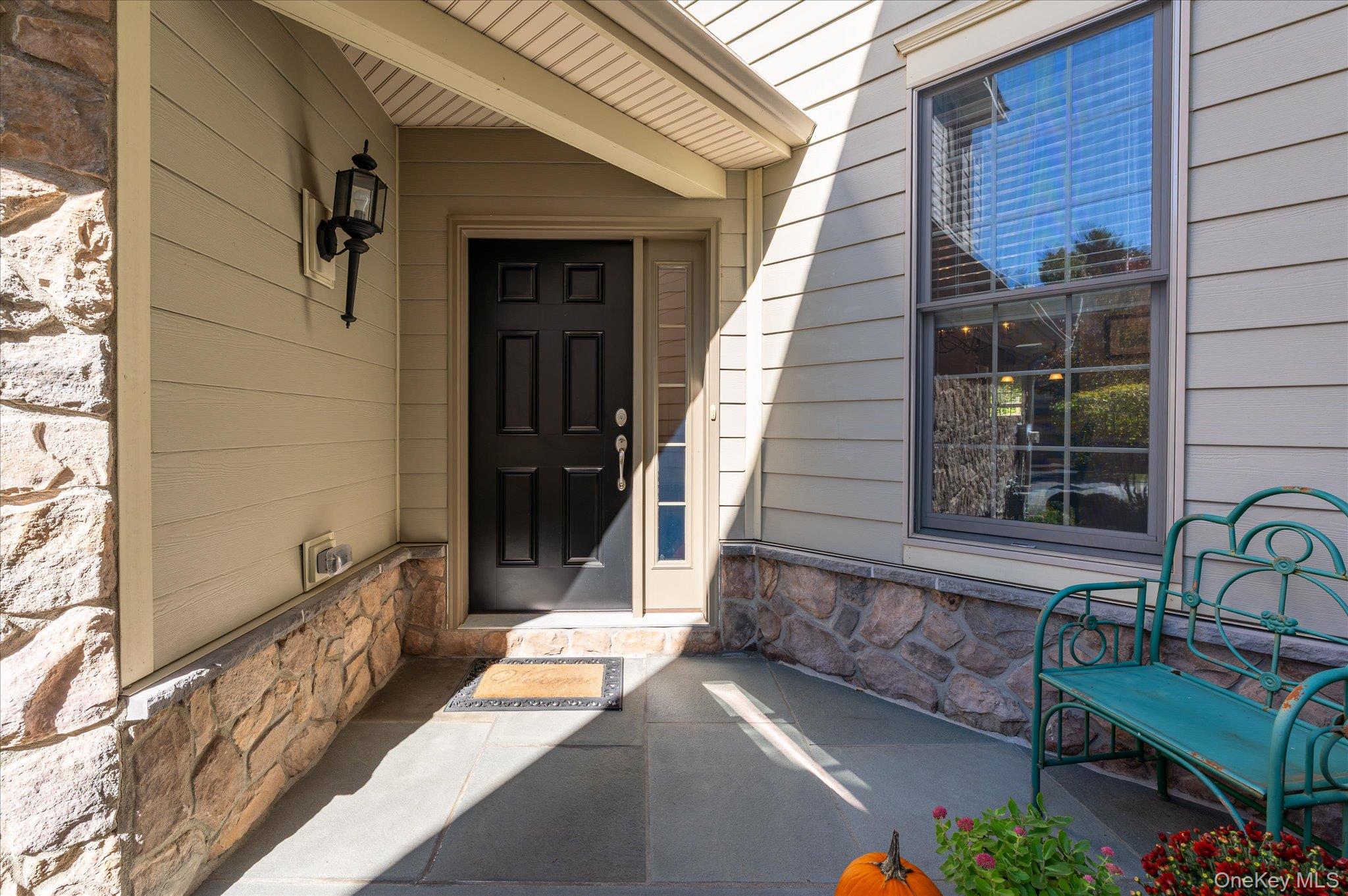 13 Bernheimer Lane