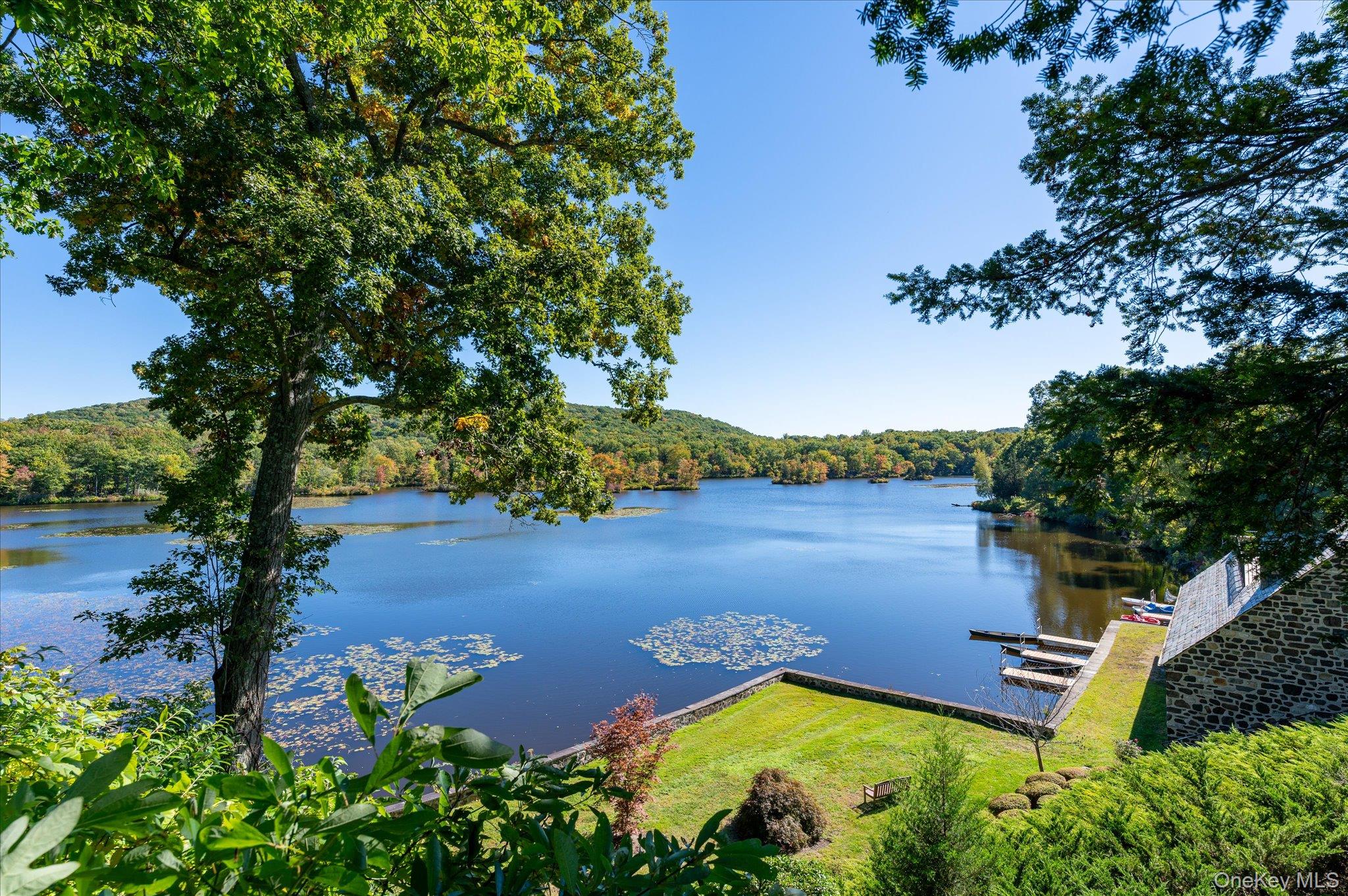 13 Bernheimer Lane