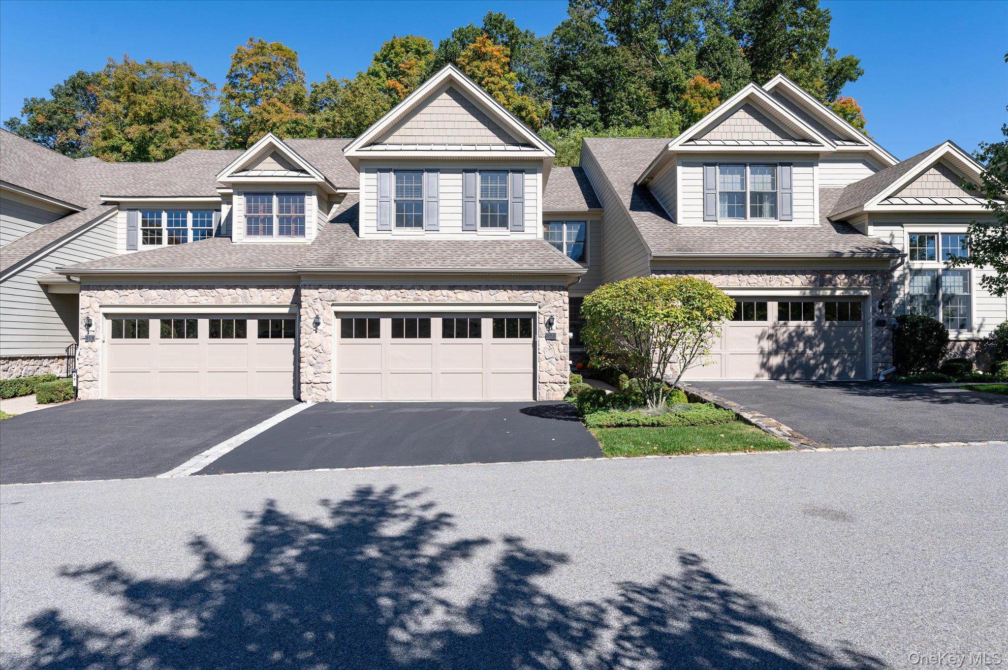 13 Bernheimer Lane