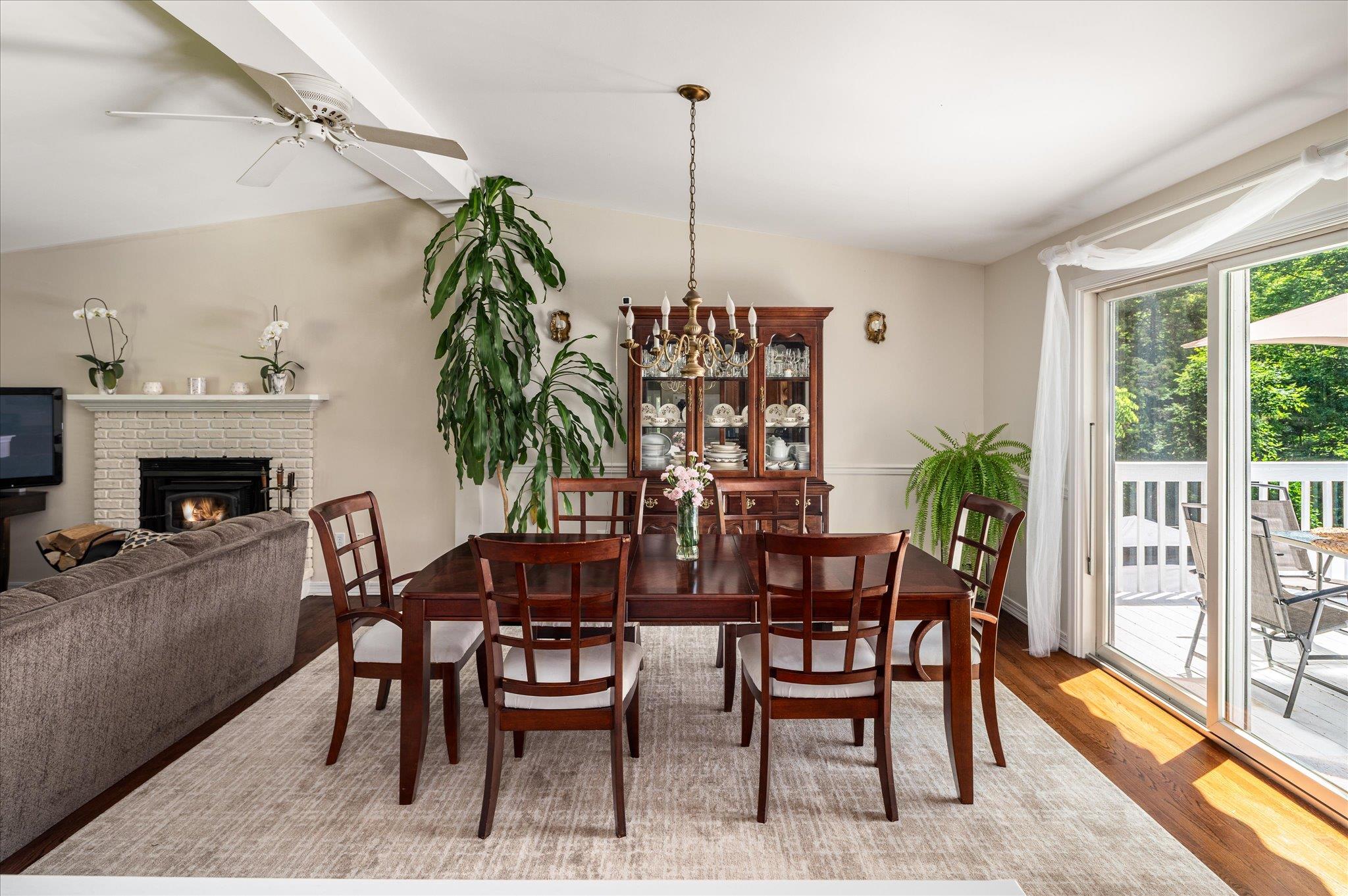 542 Peekskill Hollow Road