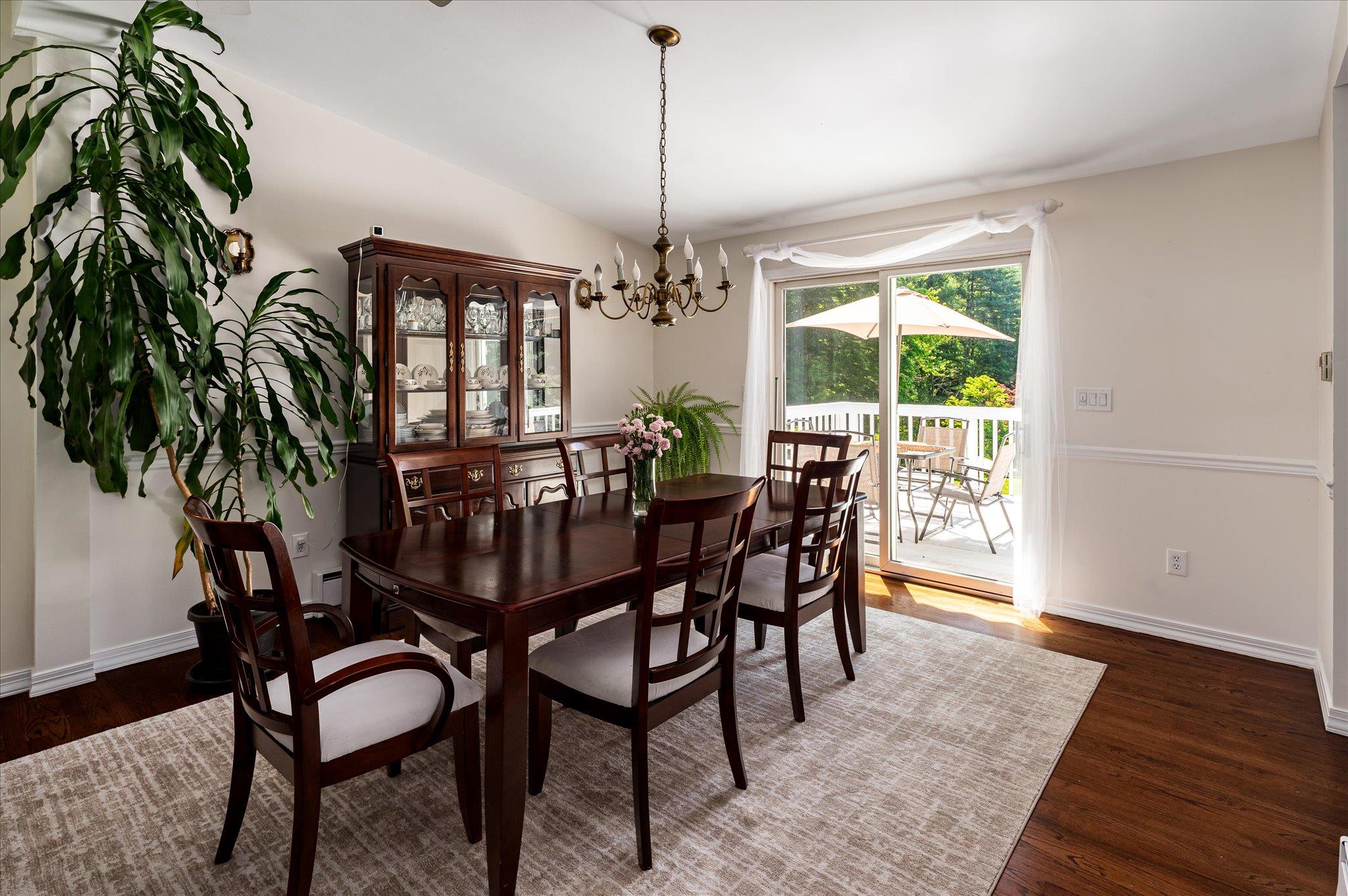 542 Peekskill Hollow Road
