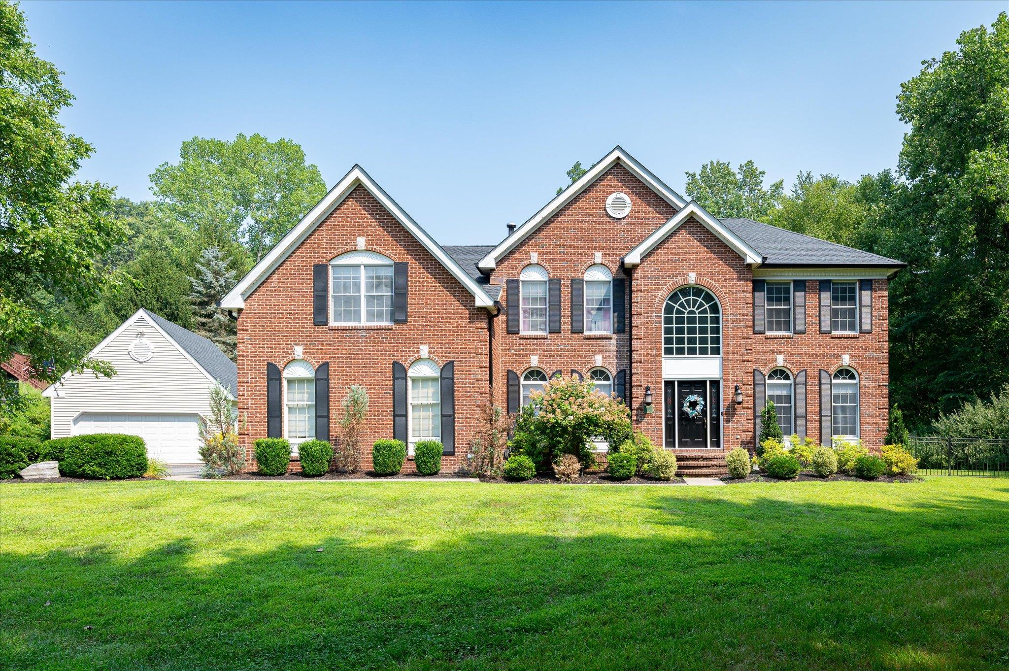 11 Mathews Lane