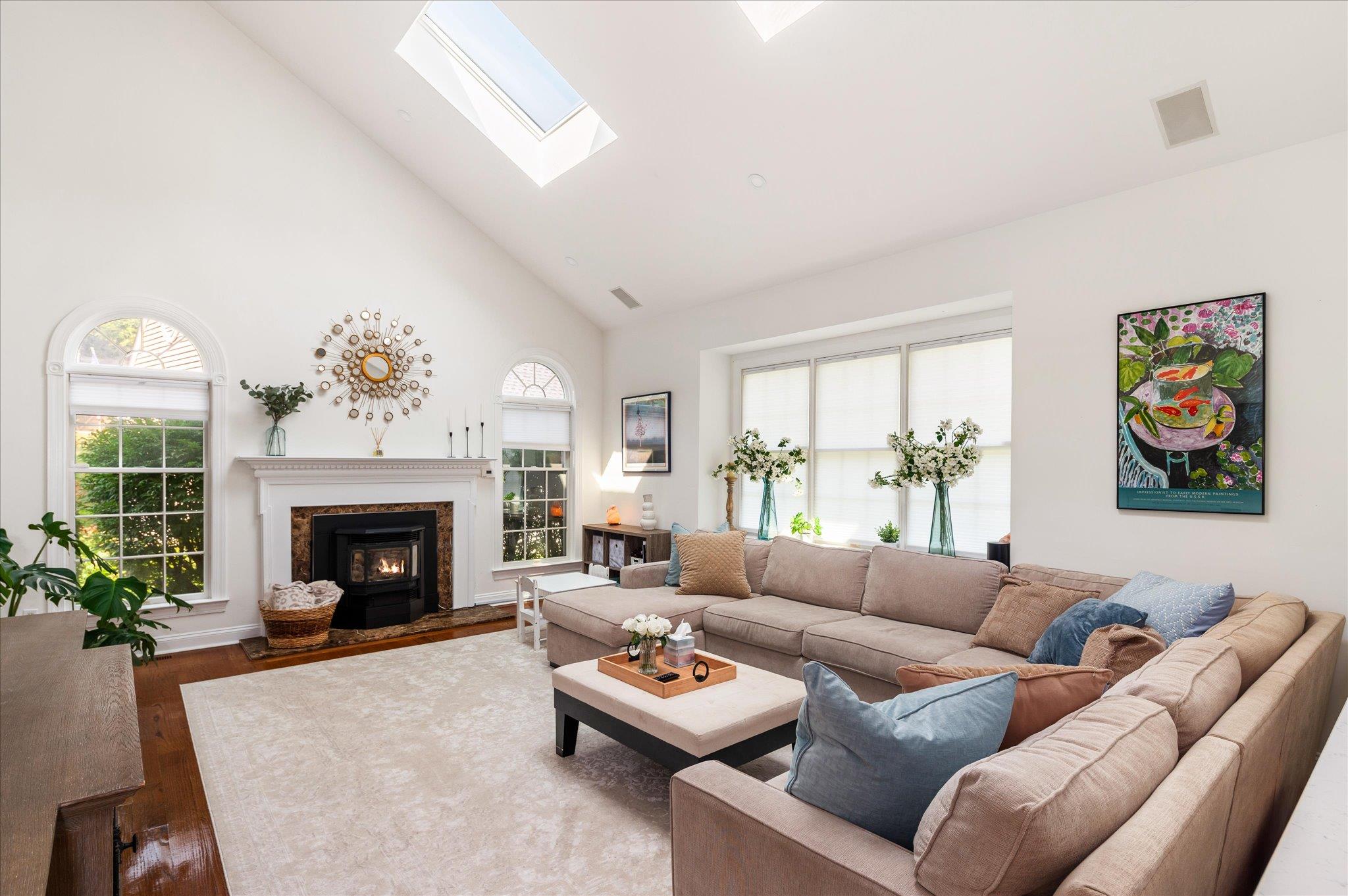 11 Mathews Lane