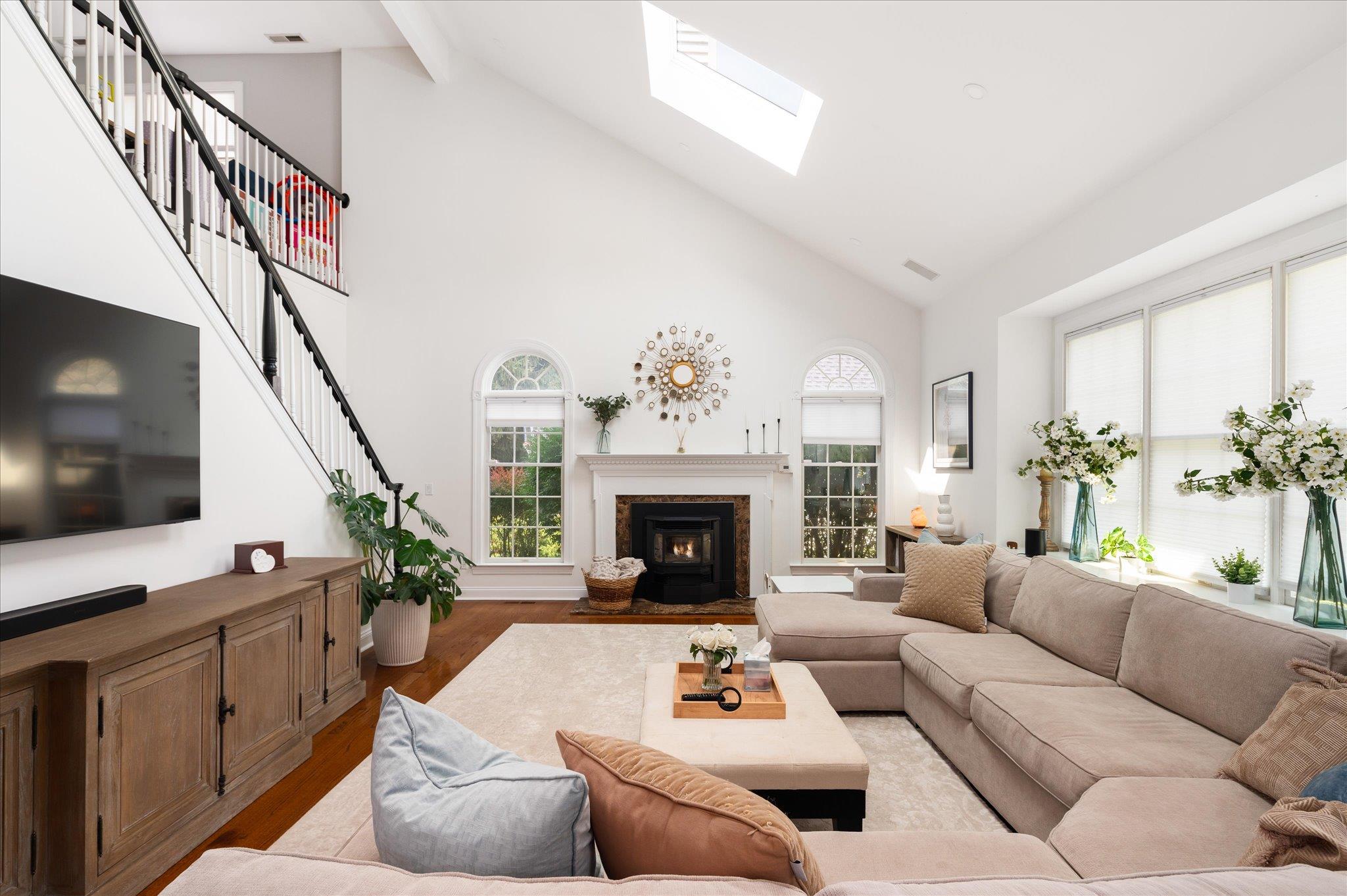 11 Mathews Lane