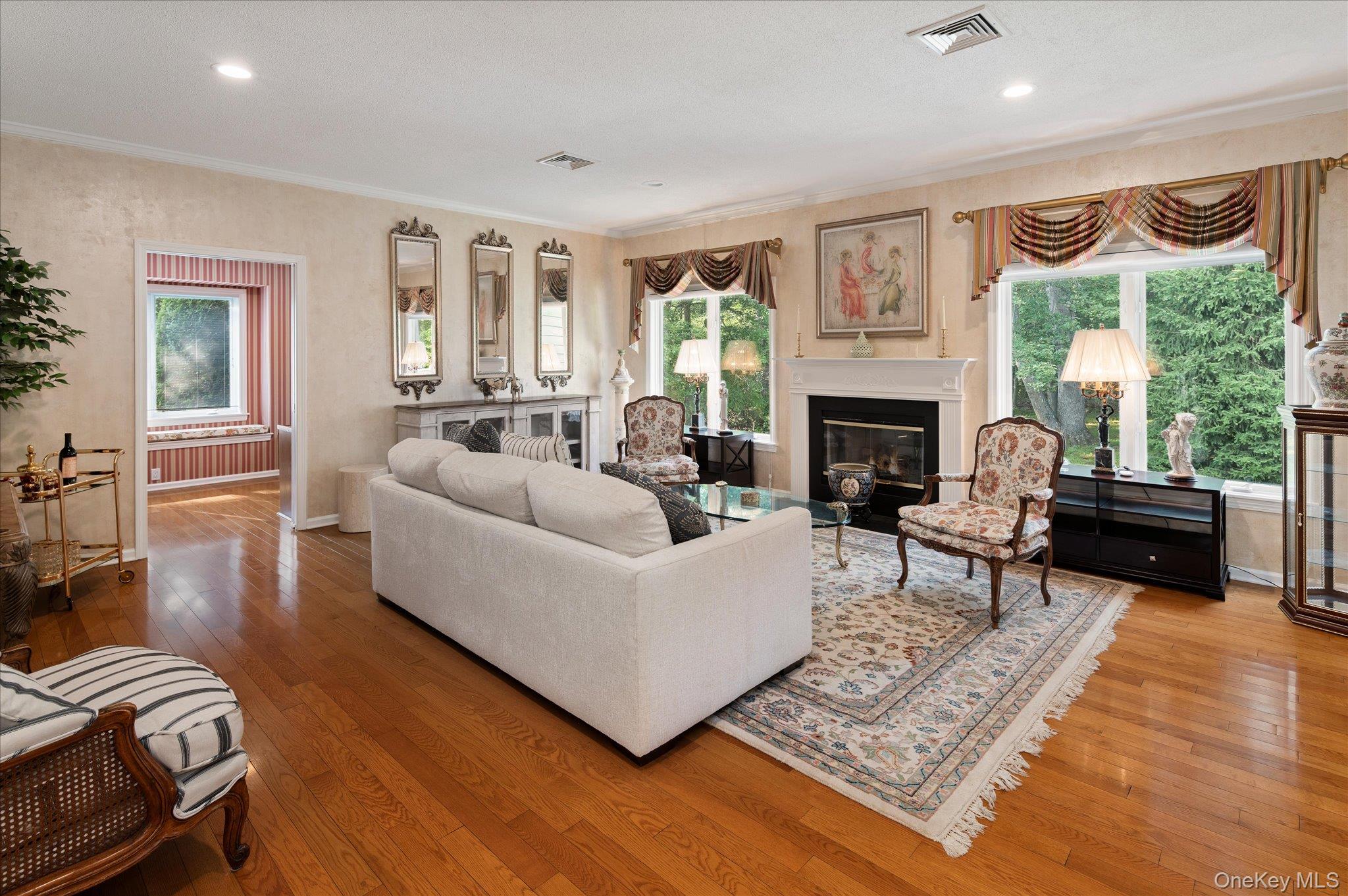 852 Heritage Hills