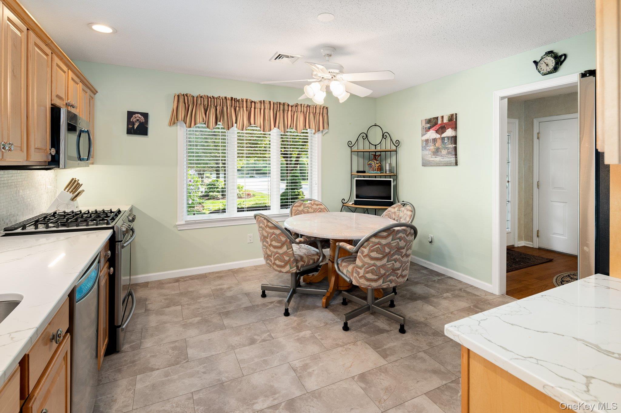 852 Heritage Hills
