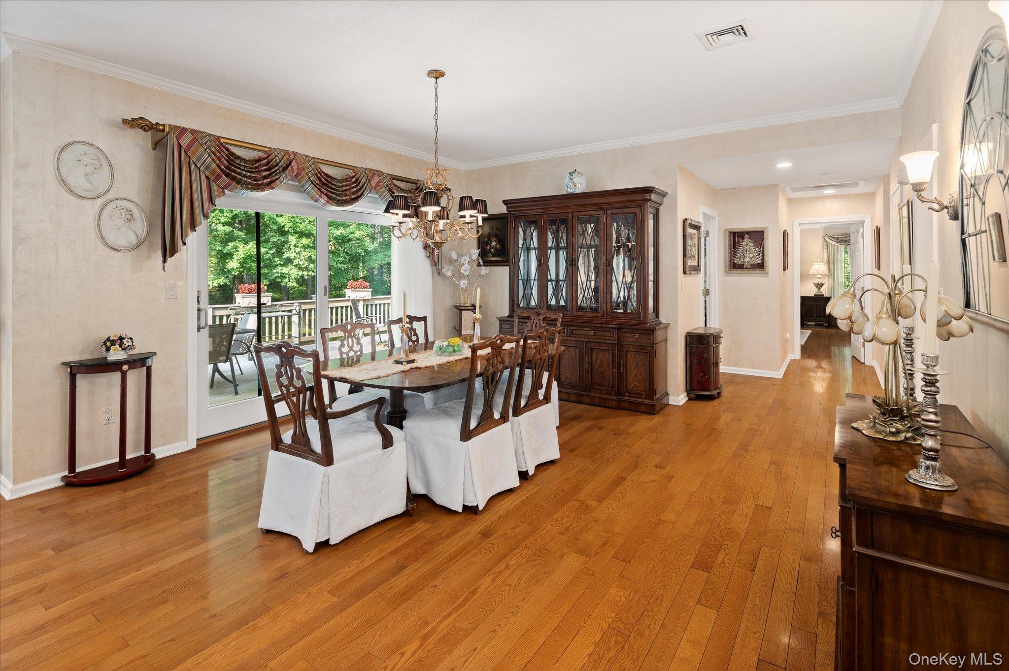 852 Heritage Hills