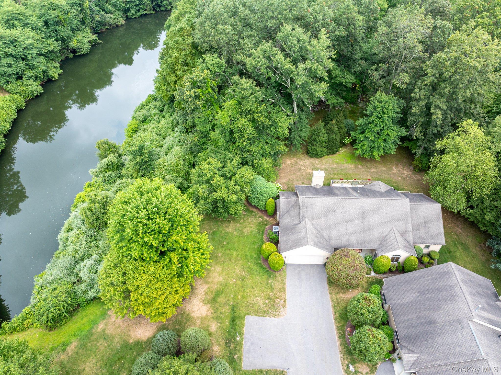 852 Heritage Hills