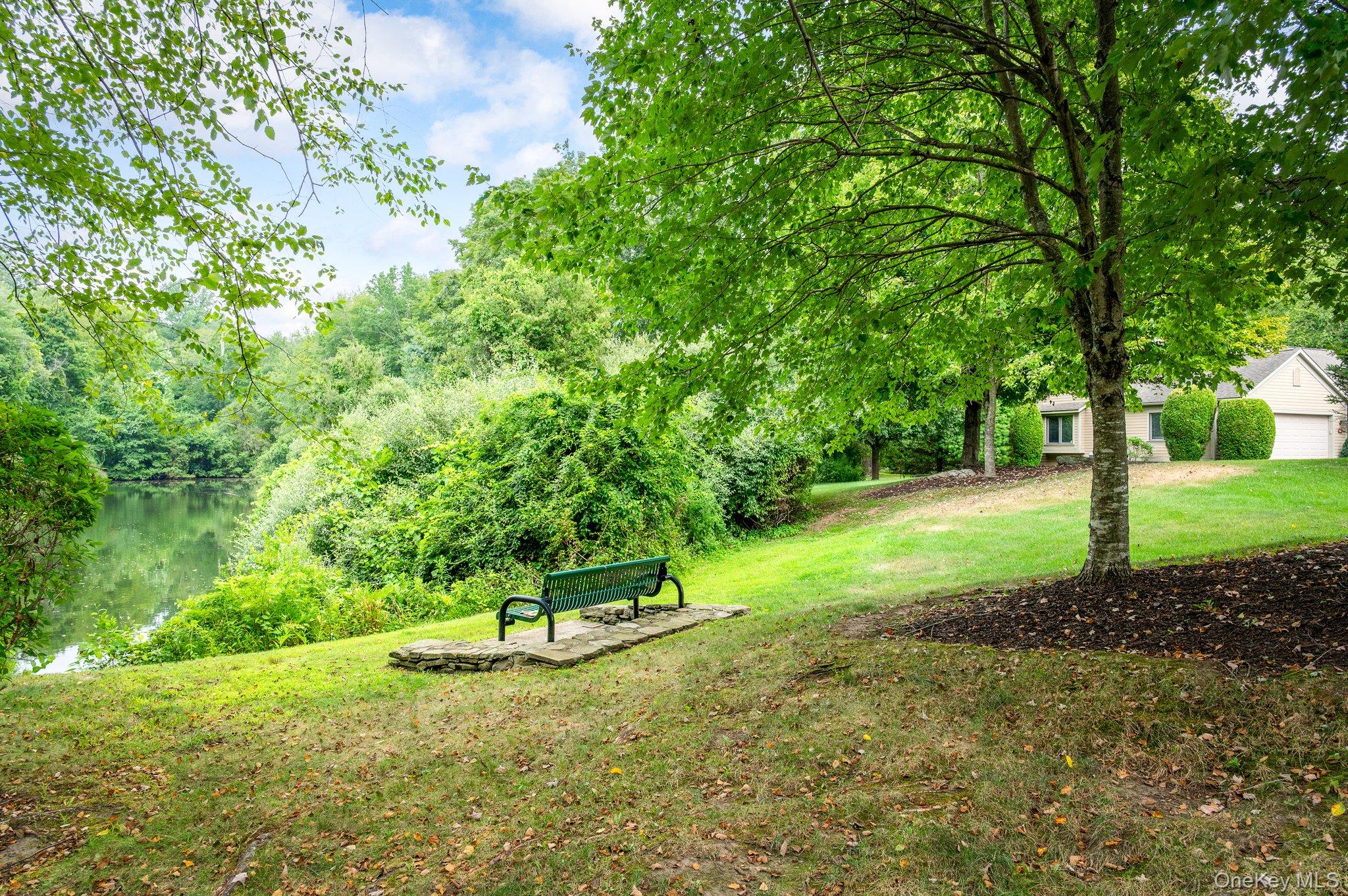 852 Heritage Hills