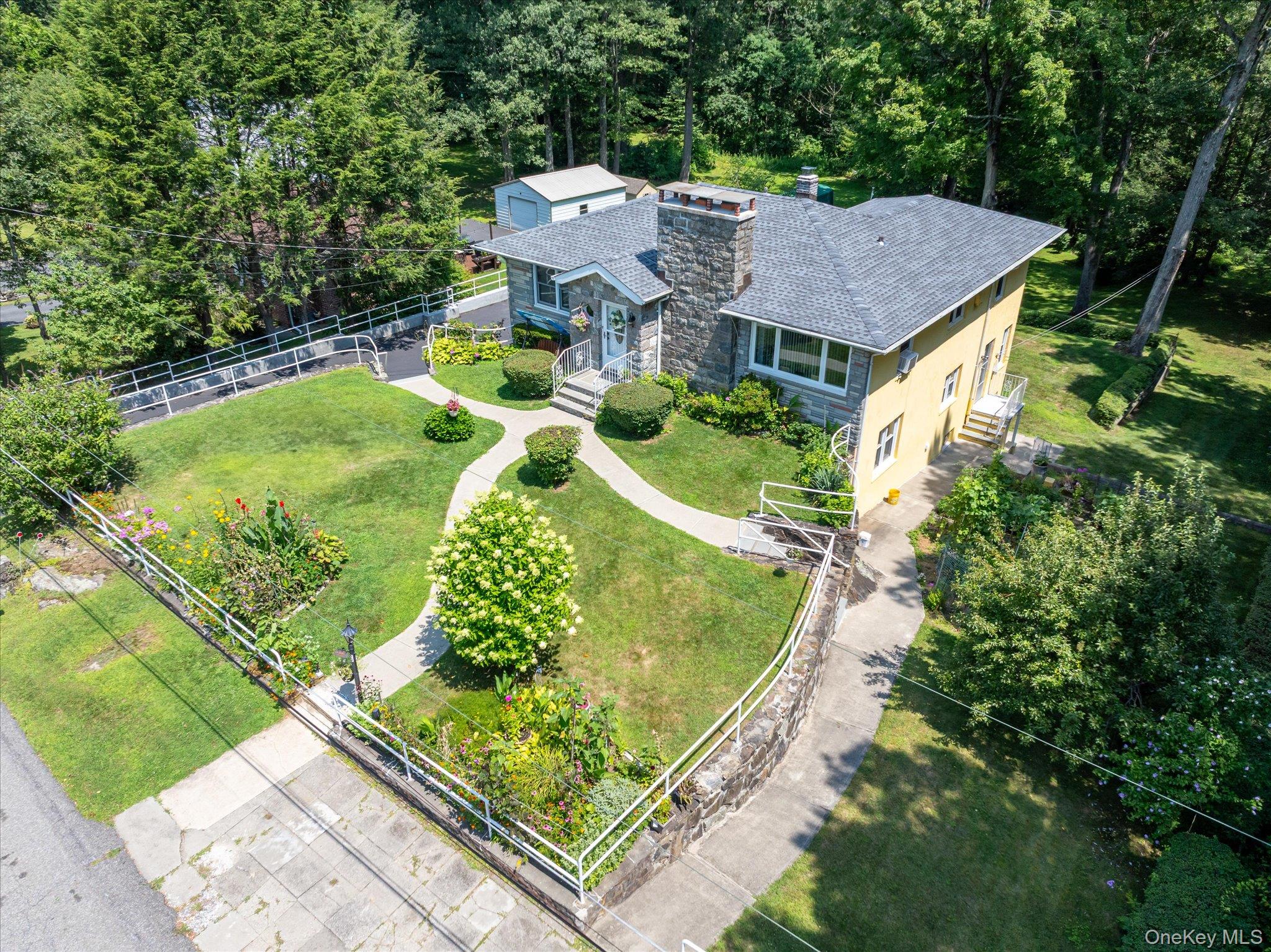 6 Arbutus Street