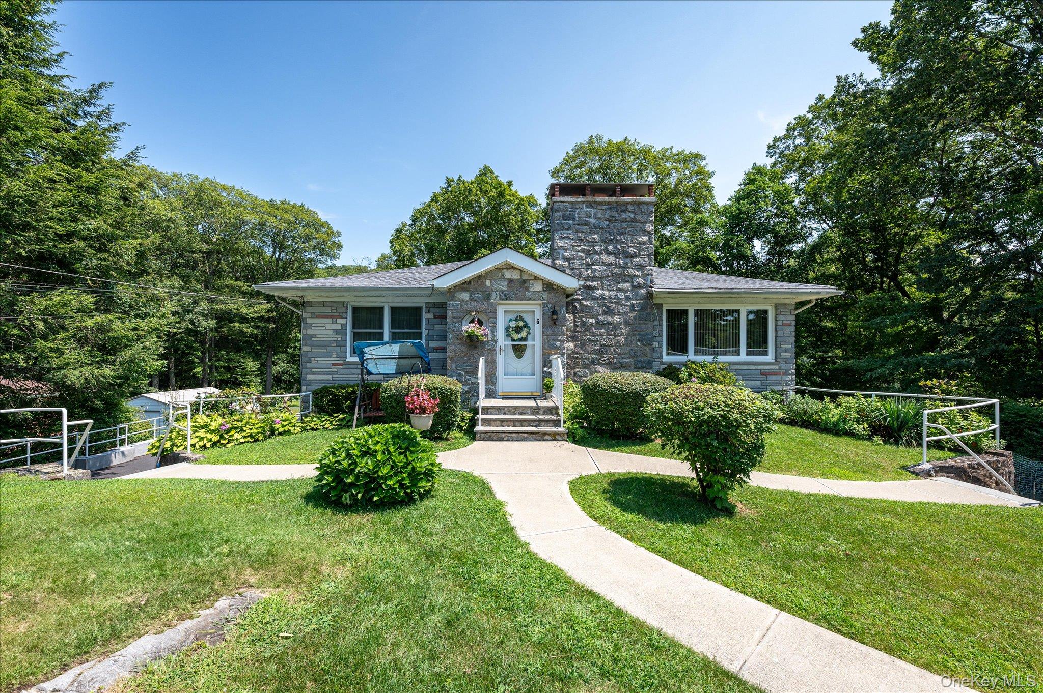 6 Arbutus Street