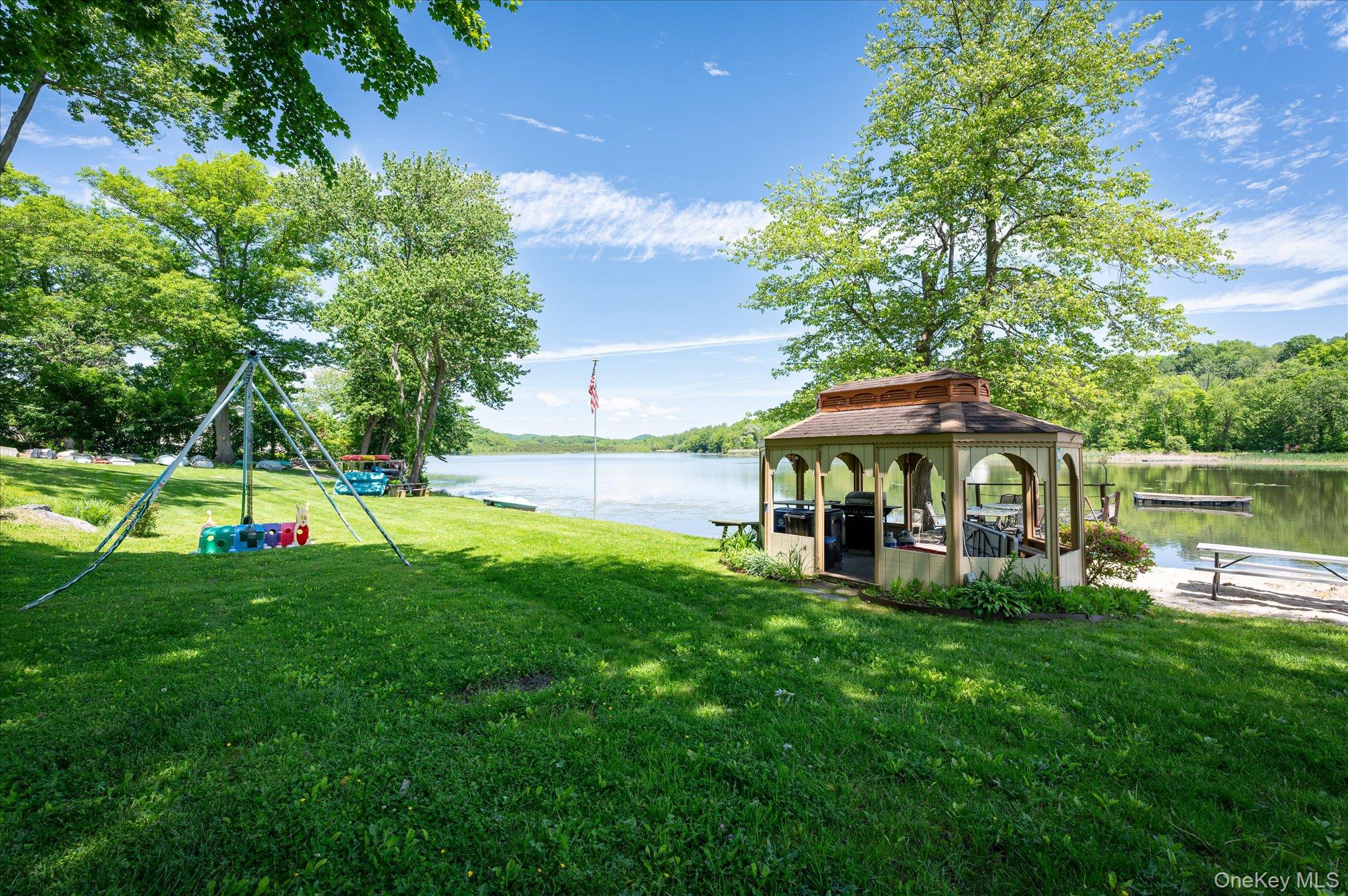 47 Tonetta Lake Way