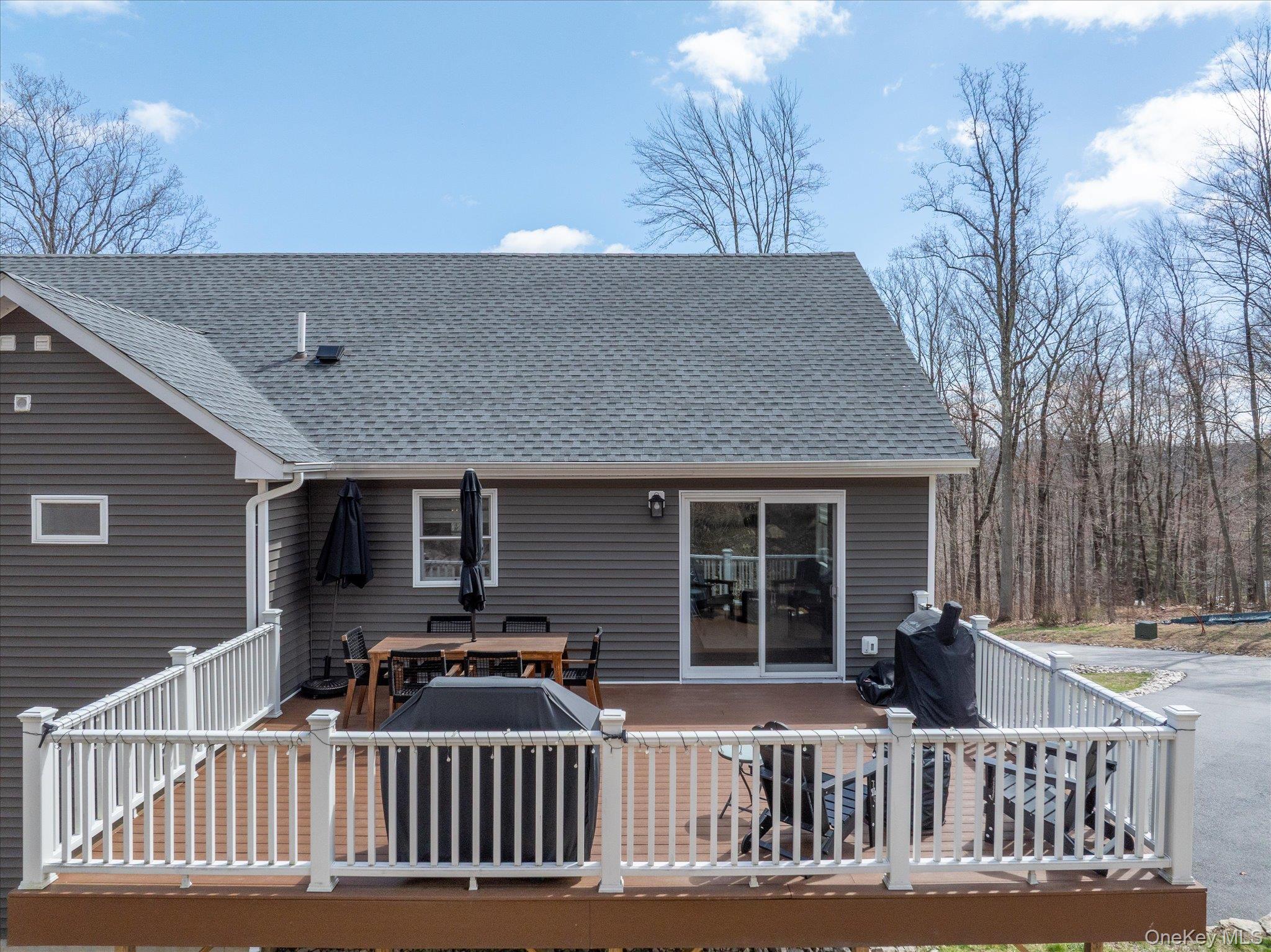 10 Eagle Hill Road