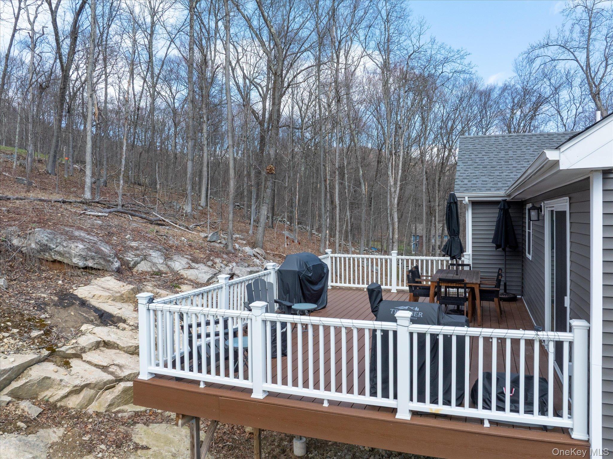 10 Eagle Hill Road