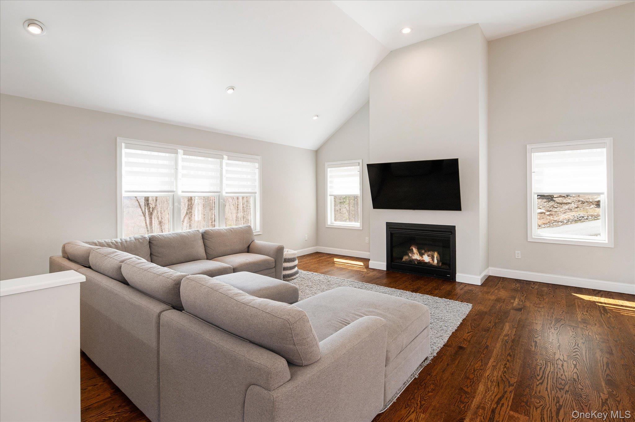 10 Eagle Hill Road
