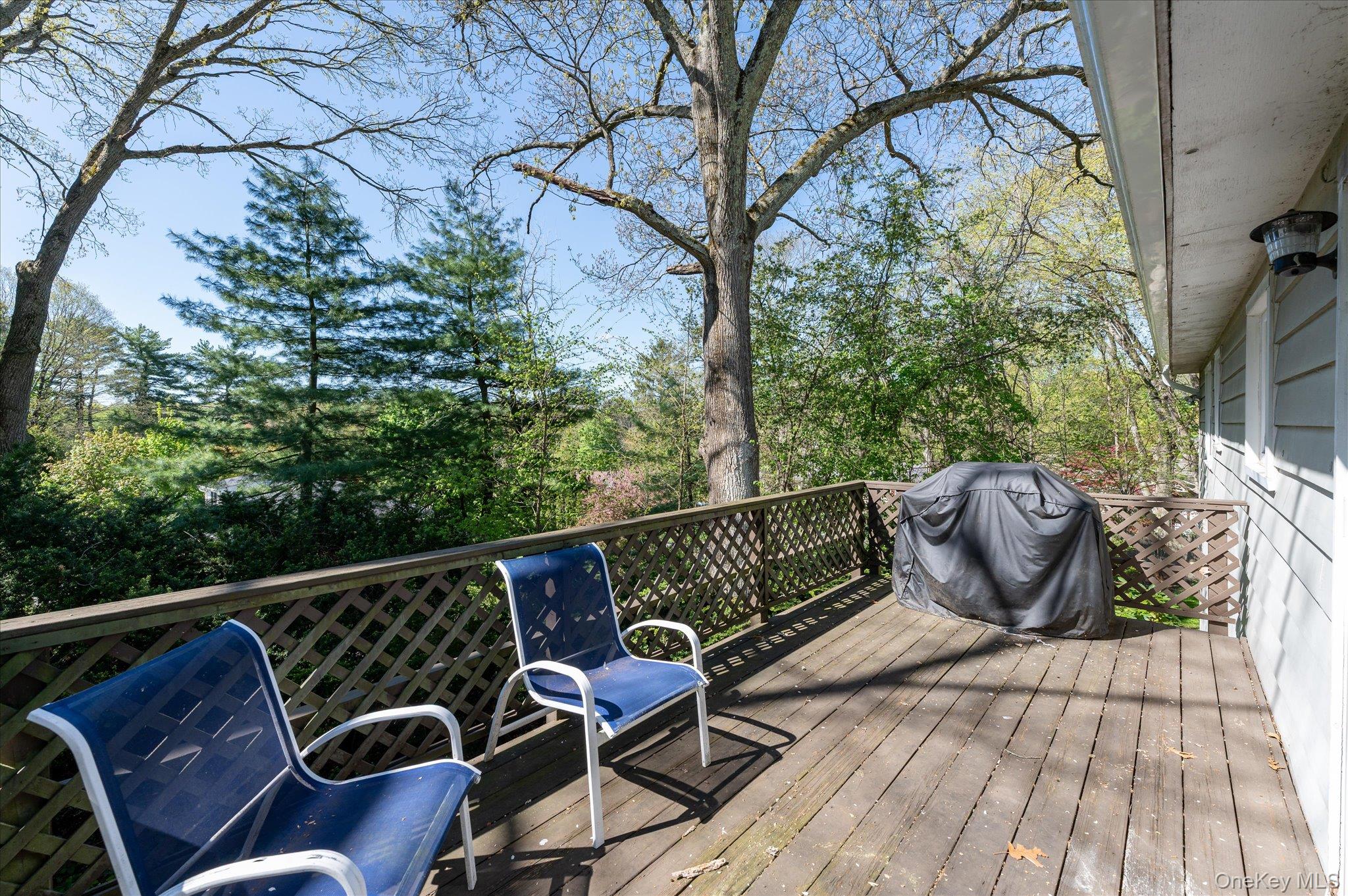 6 Amawalk Avenue