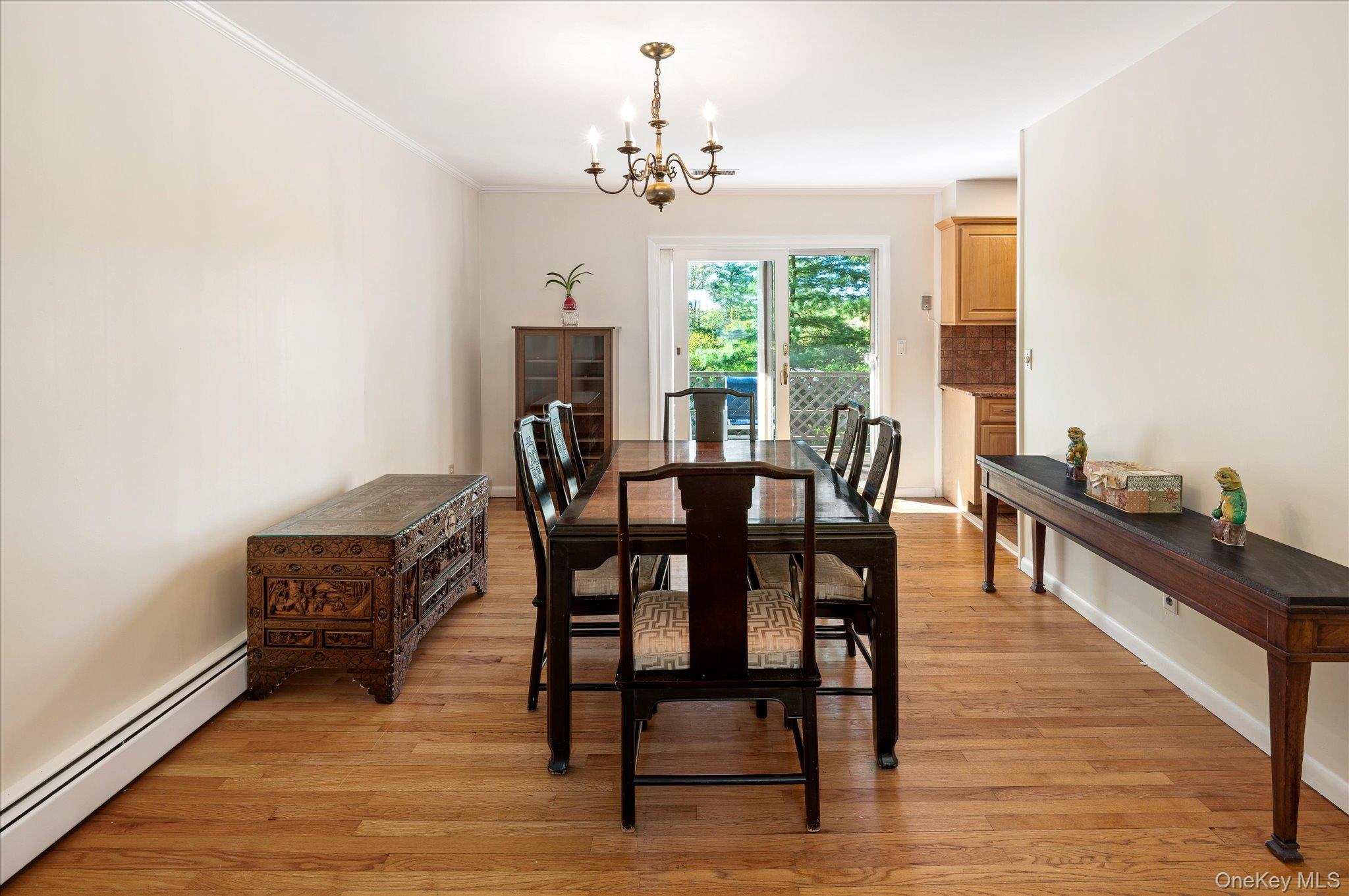 6 Amawalk Avenue
