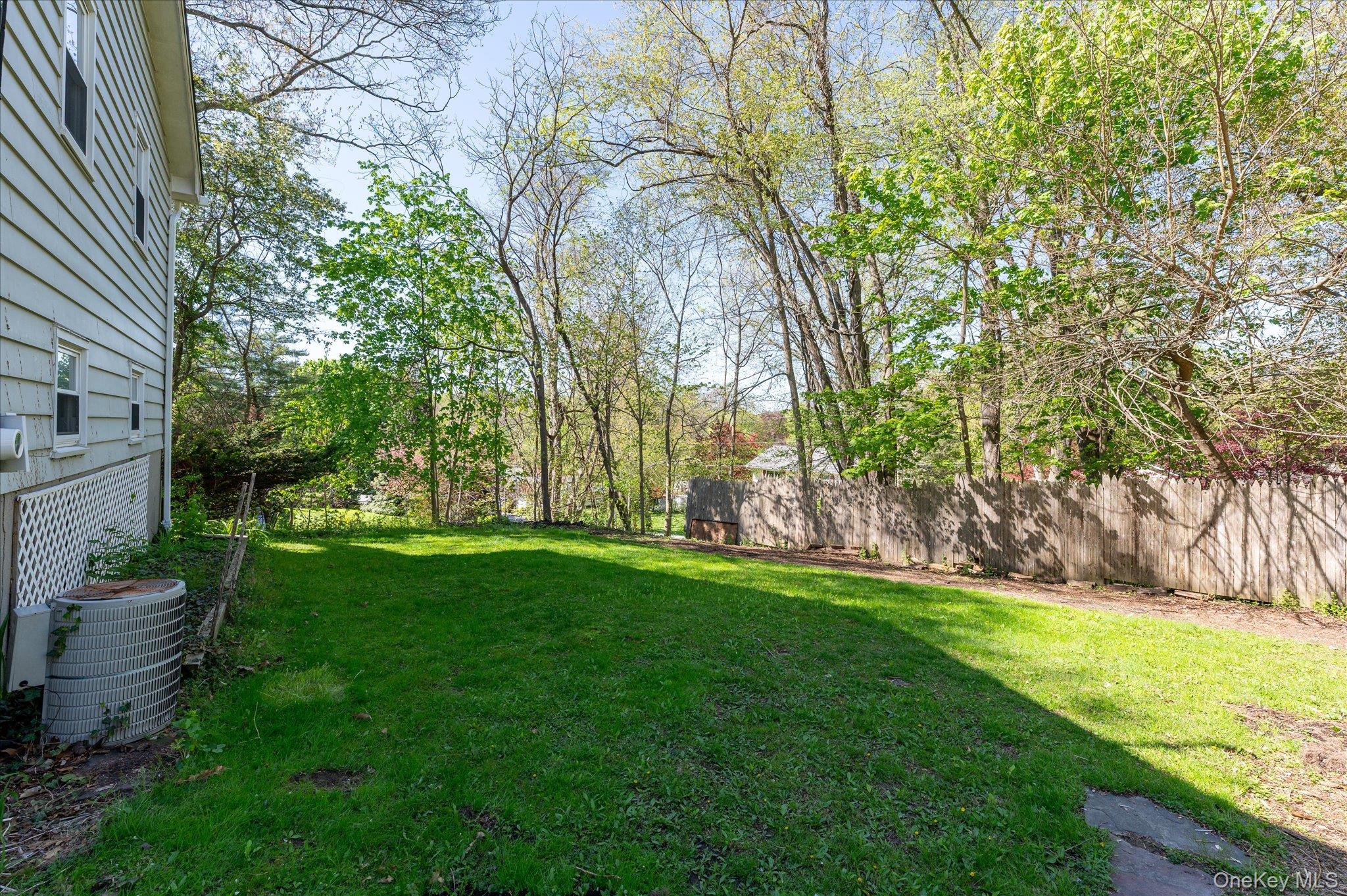 6 Amawalk Avenue