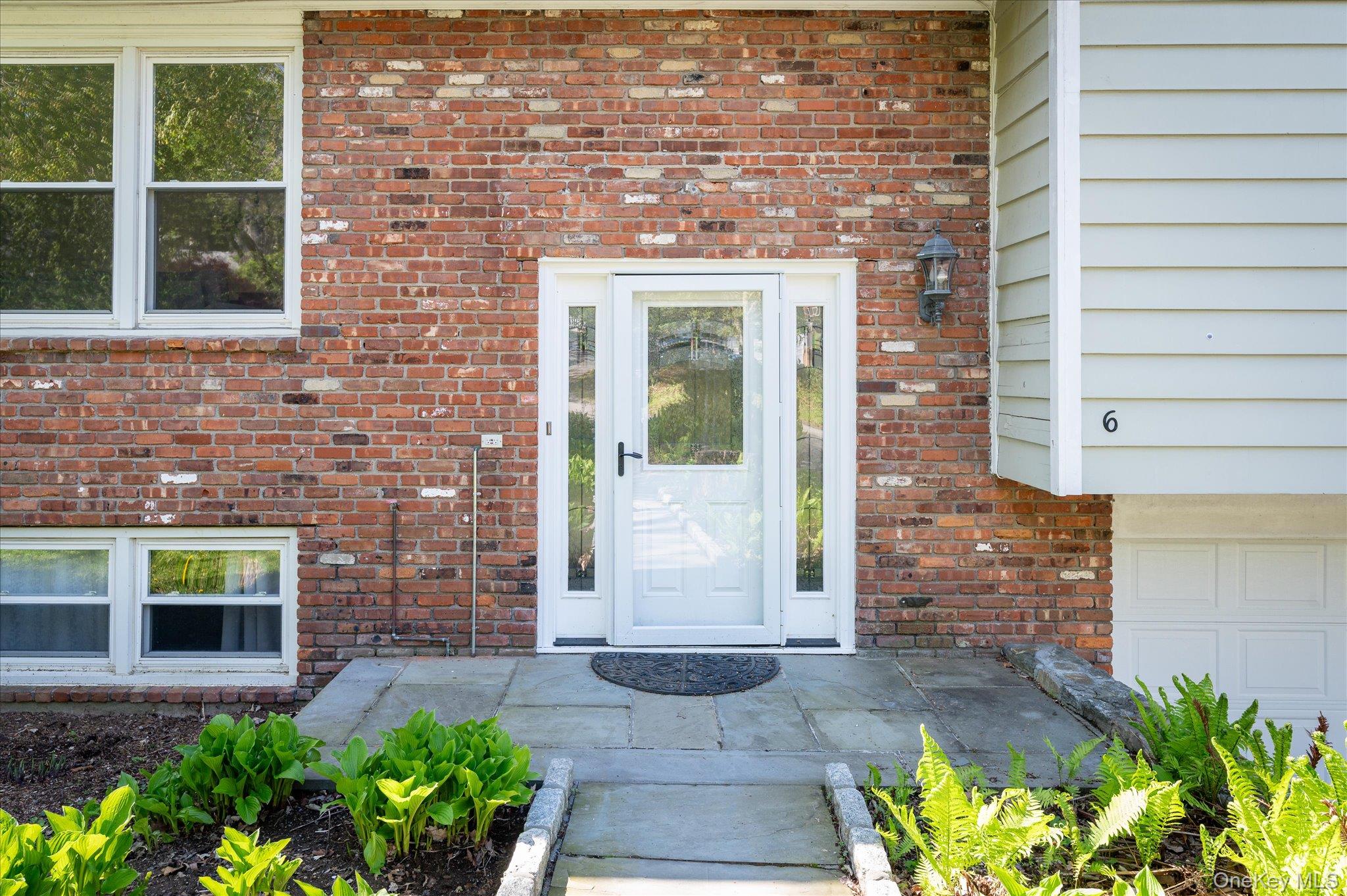 6 Amawalk Avenue
