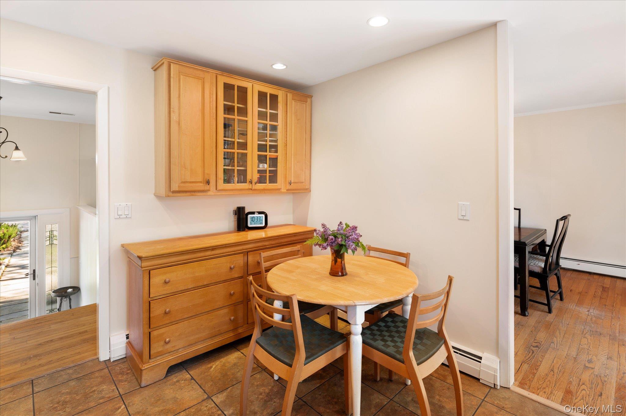 6 Amawalk Avenue