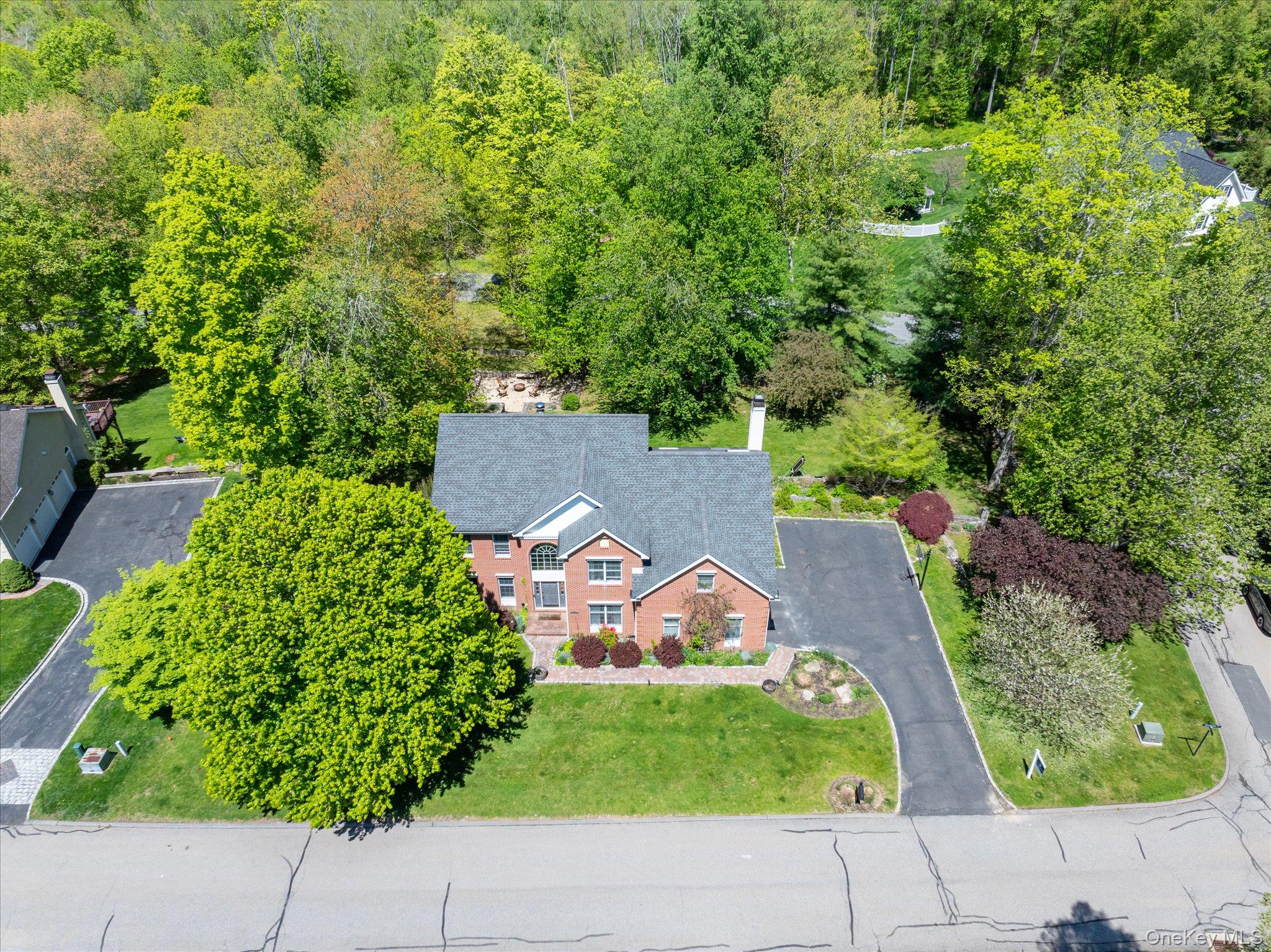 1 Woolen Court