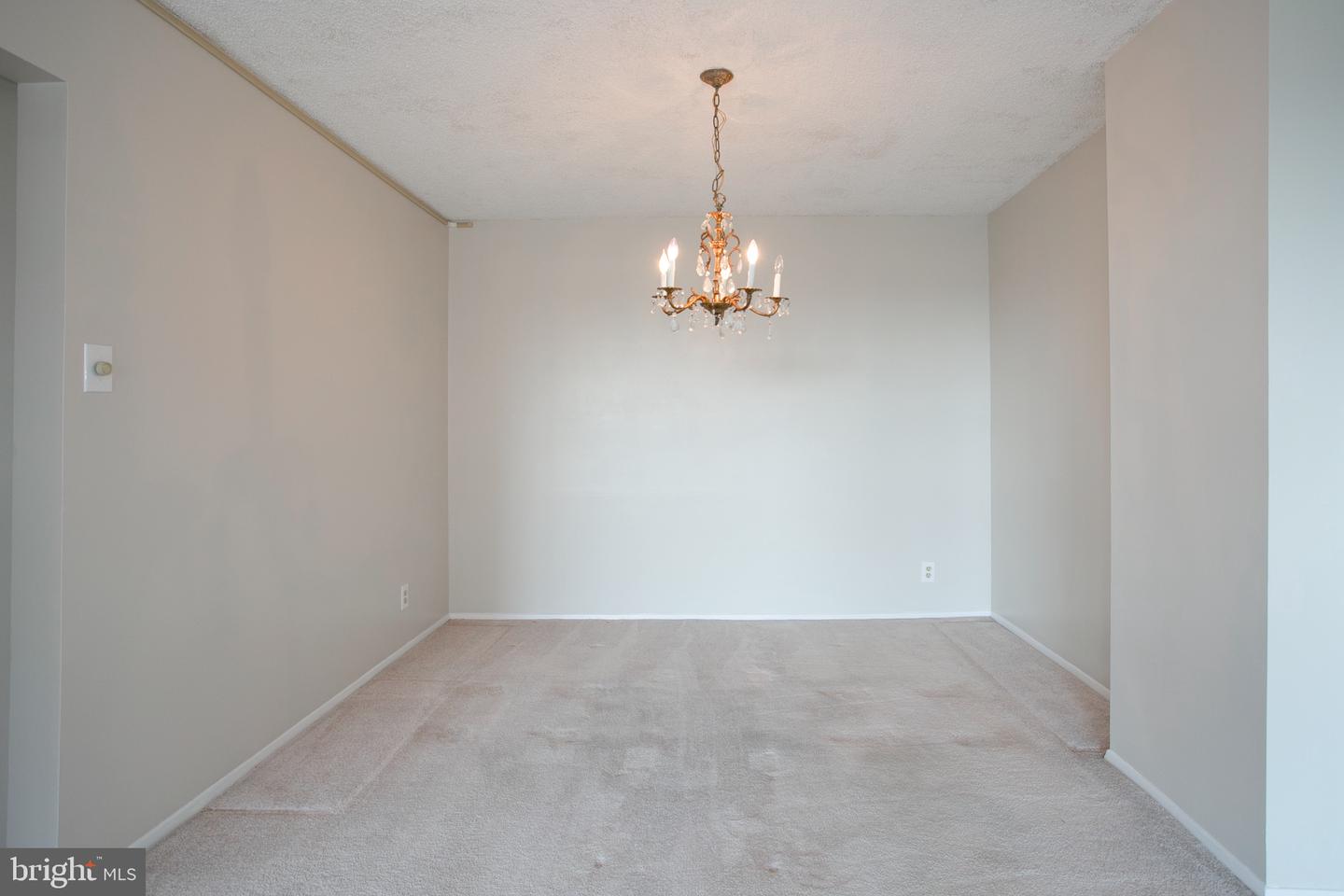 3800 Fairfax Dr #702