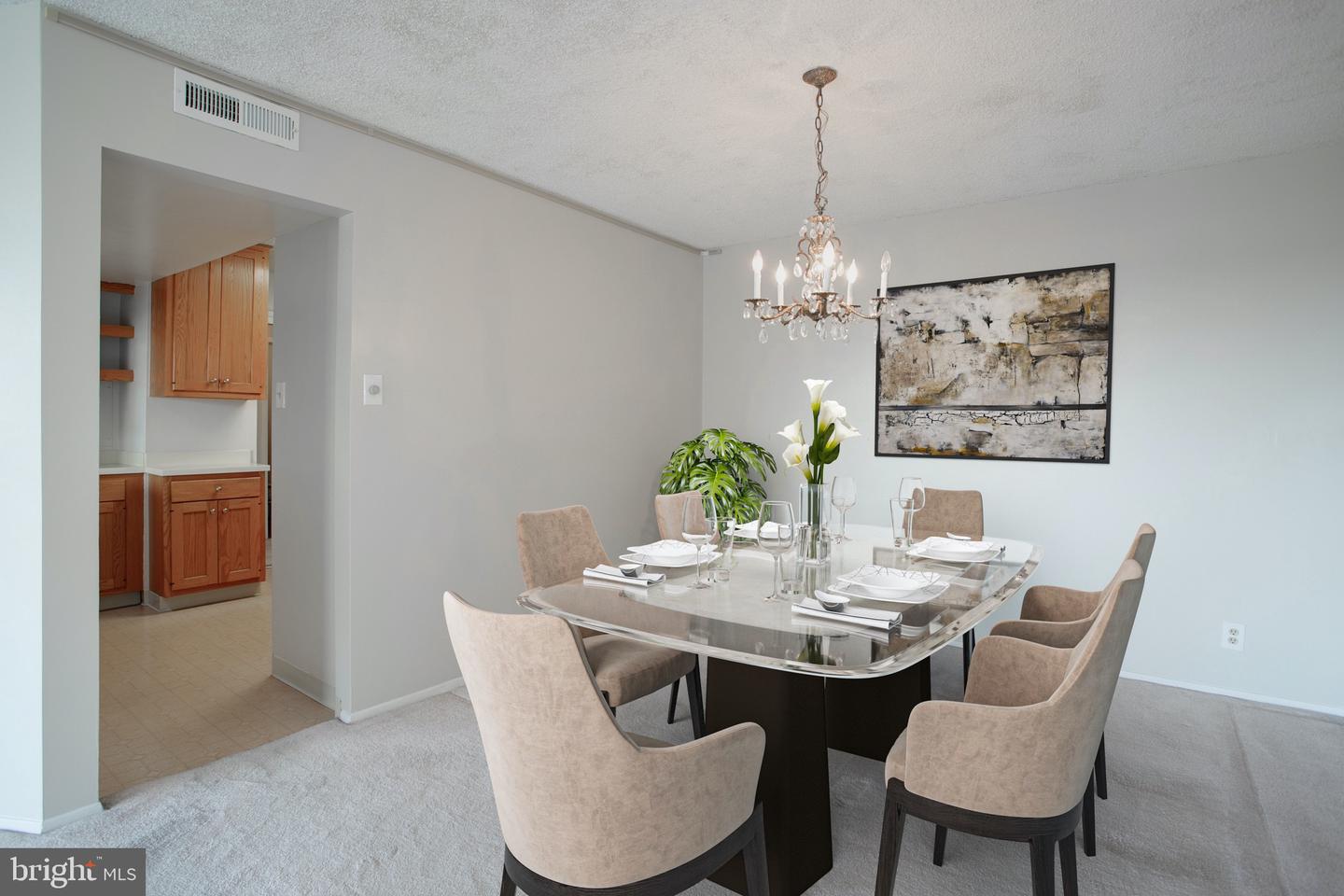 3800 Fairfax Dr #702