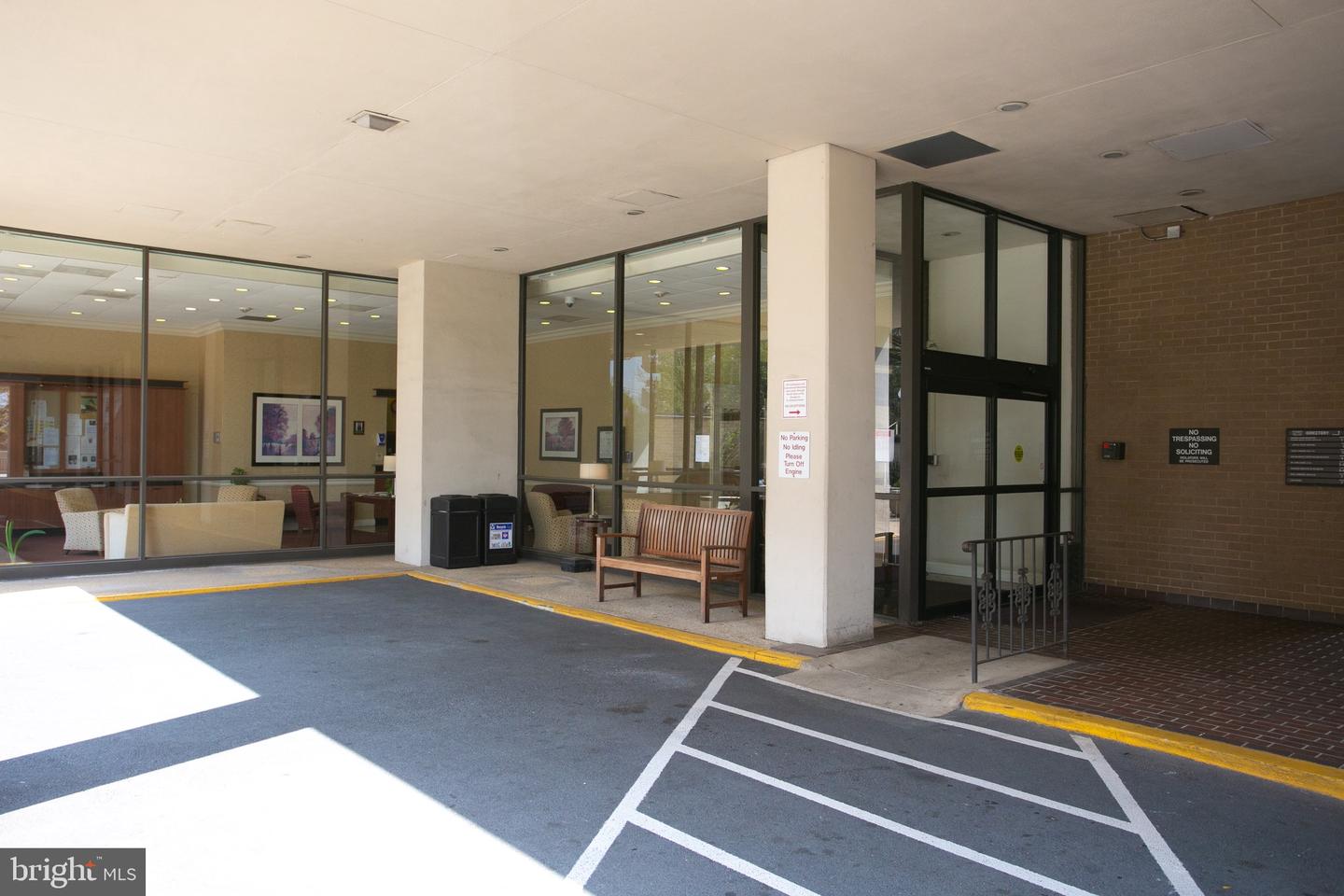 3800 Fairfax Dr #702