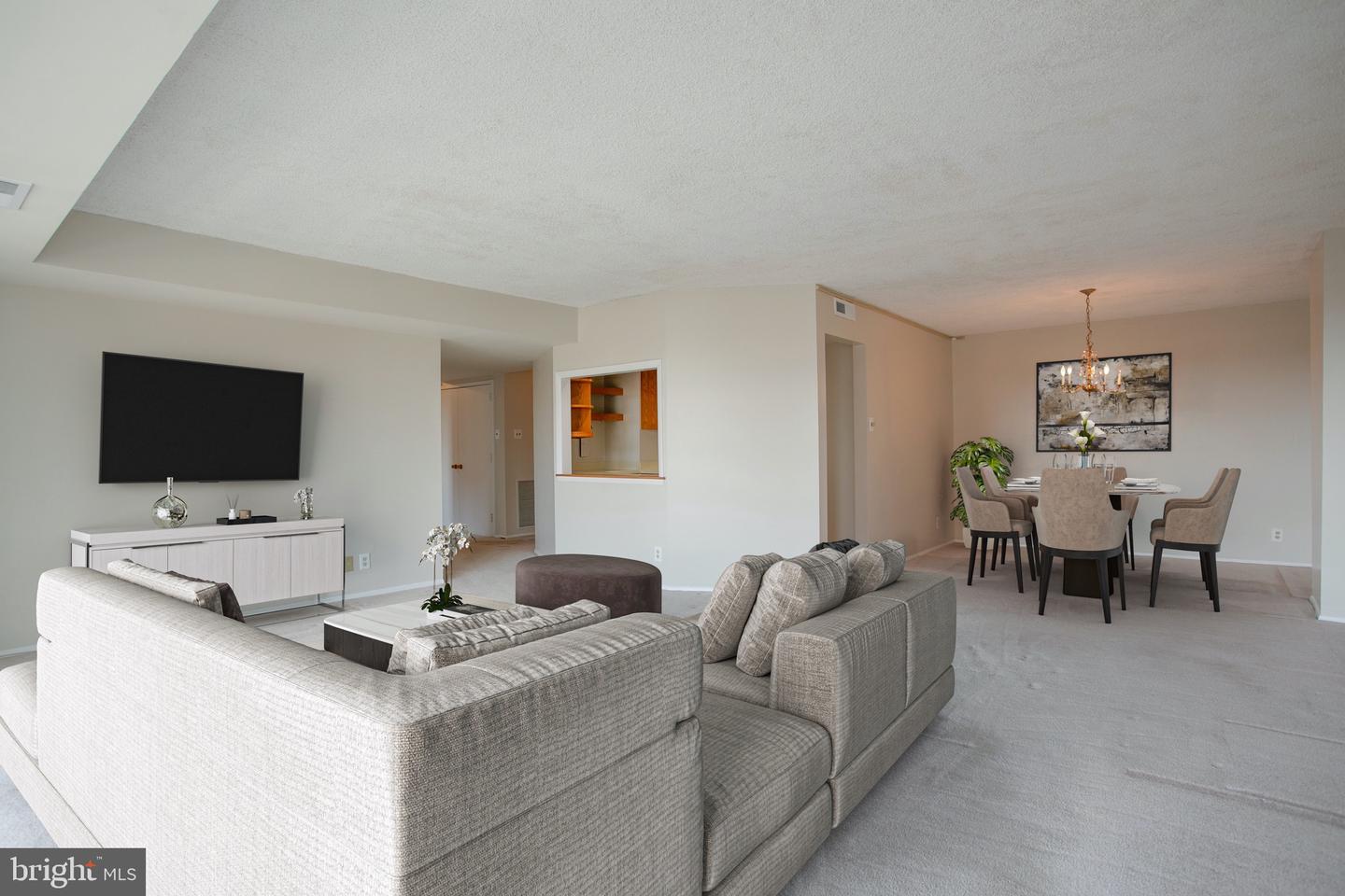 3800 Fairfax Dr #702